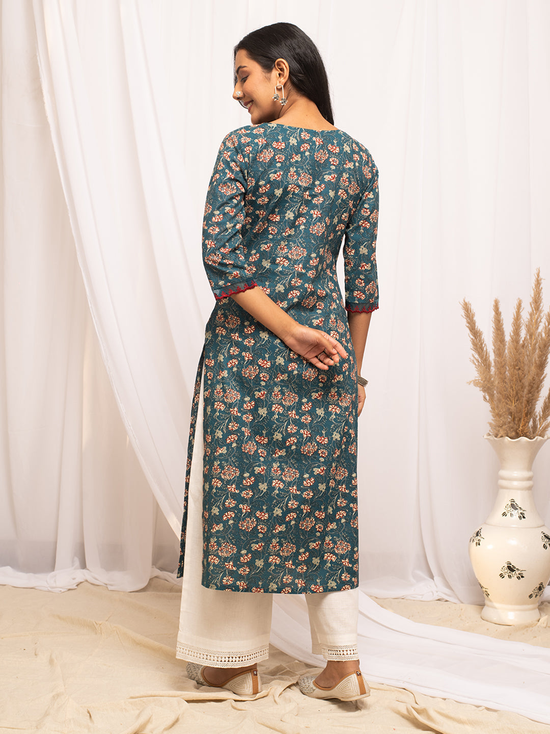 Dhiyona FL Women's Turquise Floral Printed Cotton Straight Kurta