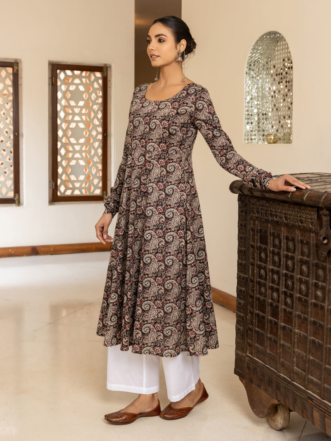 Dhiyona FL Women's Brown Paisley Printed Cotton Anarkali Kurta