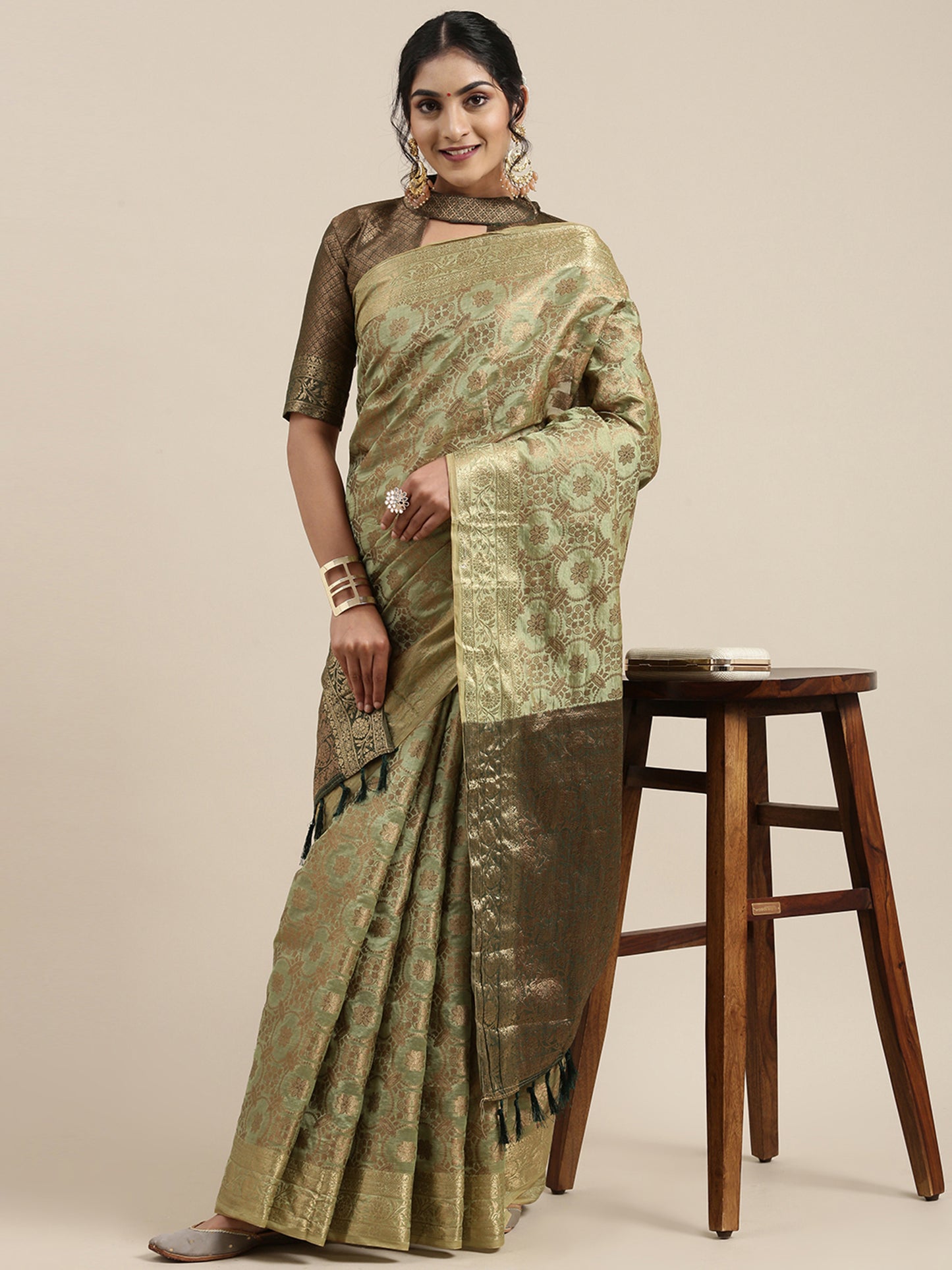 Women's Silk Blend Olive Woven Design Woven saree With Blouse Piece