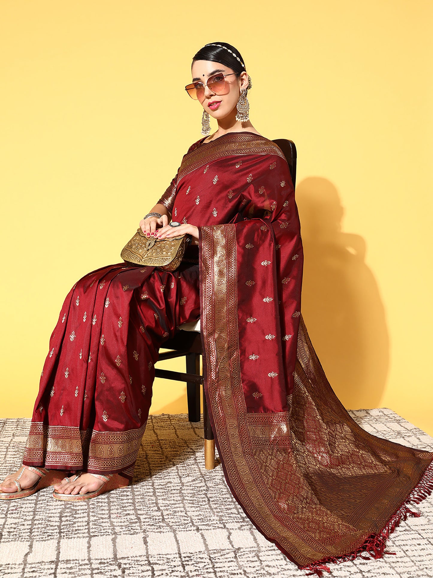 Women's Silk Blend Coffee Brown Woven Design Celebrity Saree With Blouse Piece