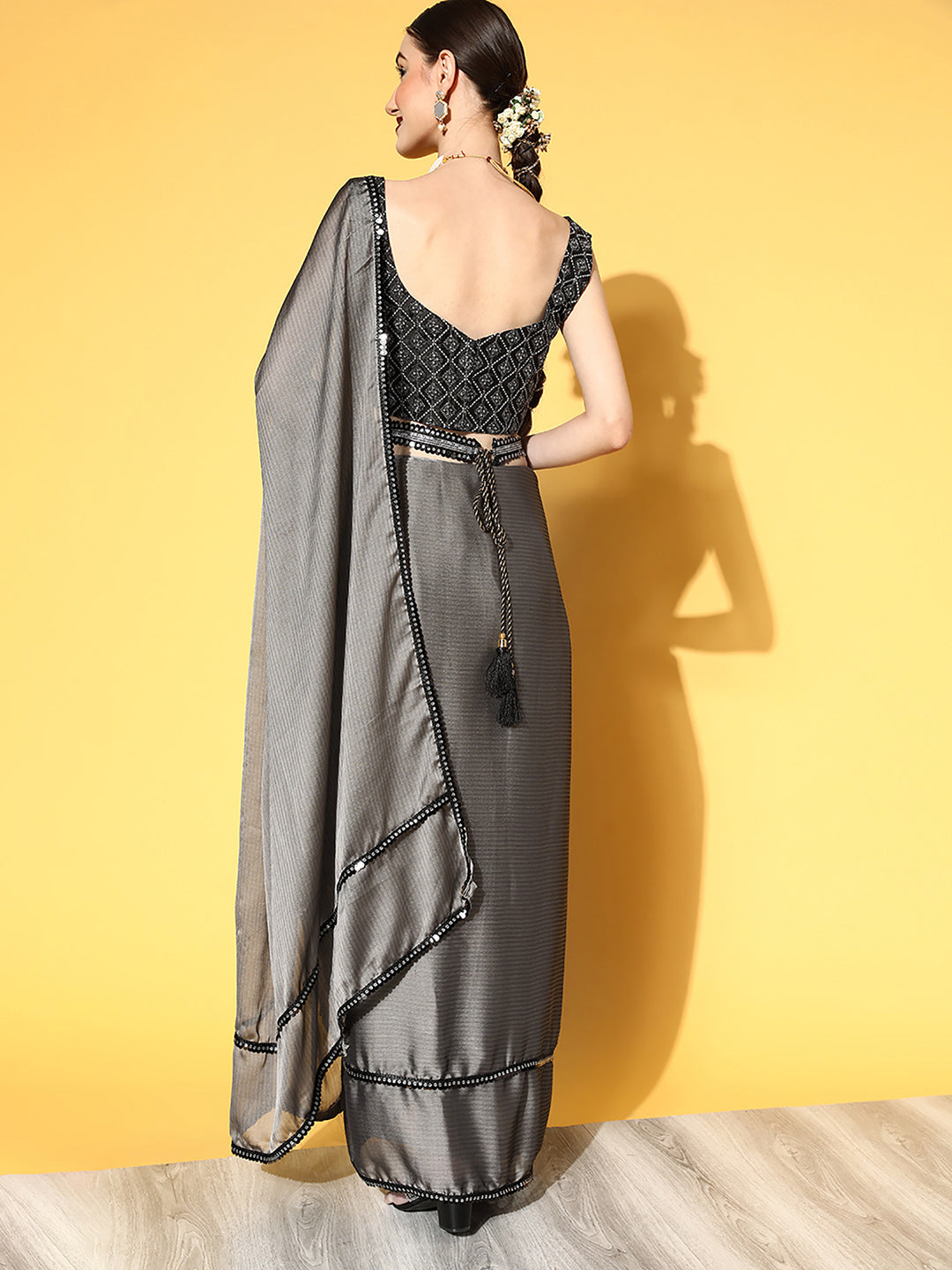 Women's Georgette Grey Embellished Belted Sarees With Blouse Piece