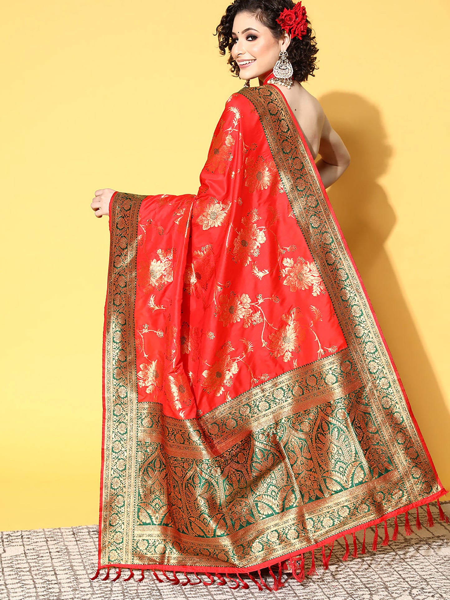 Women's Silk Blend Red Woven Design Celebrity Saree With Blouse Piece
