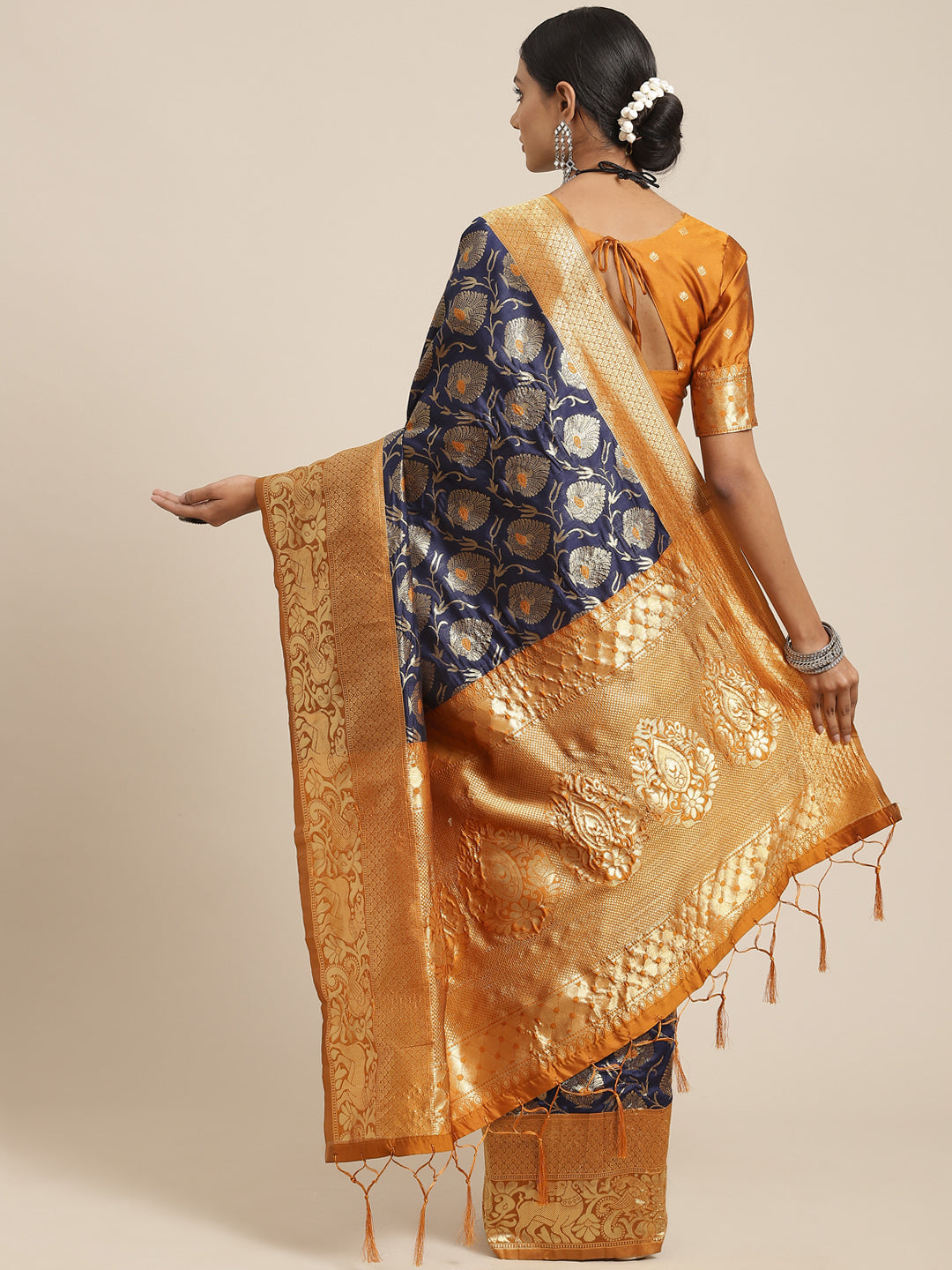 Women's Silk Blend Navy Blue Woven Design Woven saree With Blouse Piece