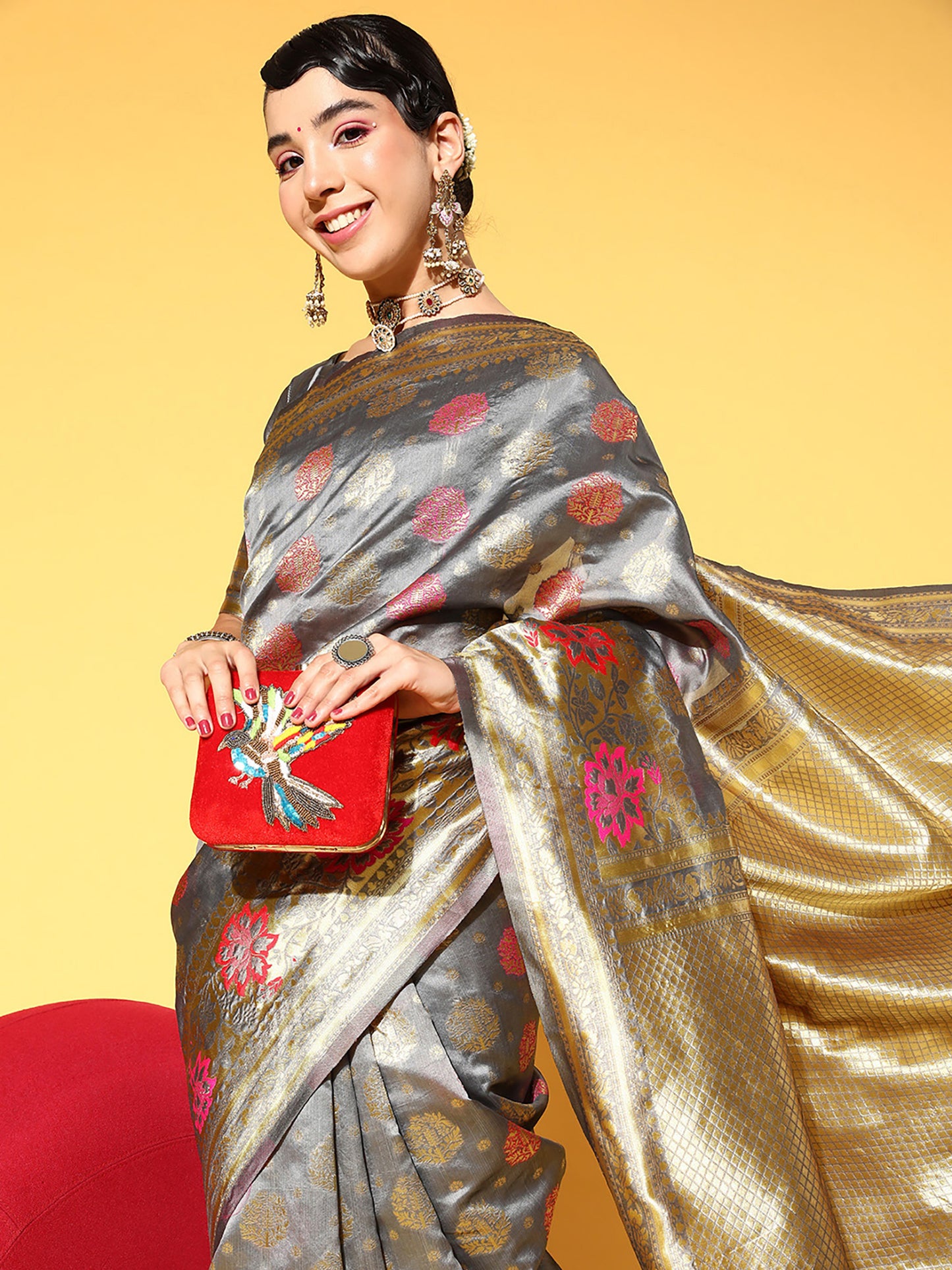 Women's Silk Blend Grey Woven Design Celebrity Saree With Blouse Piece