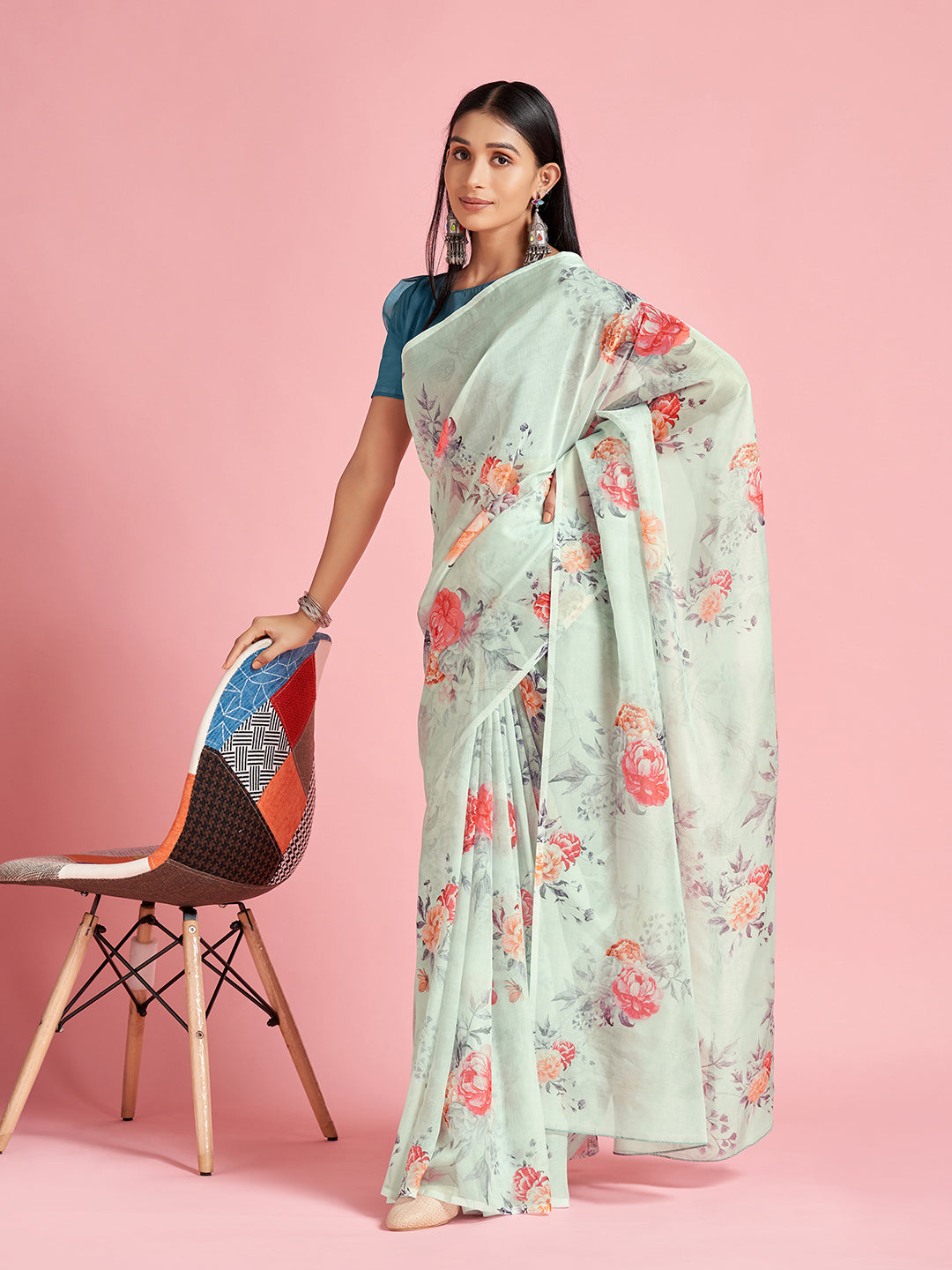 Women's Organza Turquoise Digital Print Designer Saree With Blouse Piece