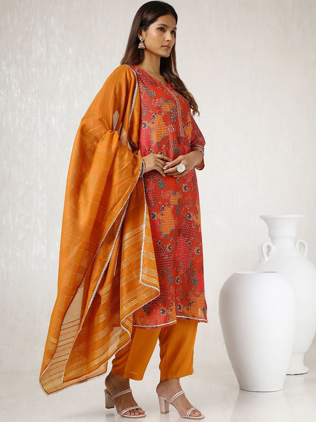 Dhiyona SO Women's Orange Floral Printed Round Neck Regular Sequinned Tissue Kurta & Trouser & Dupatta