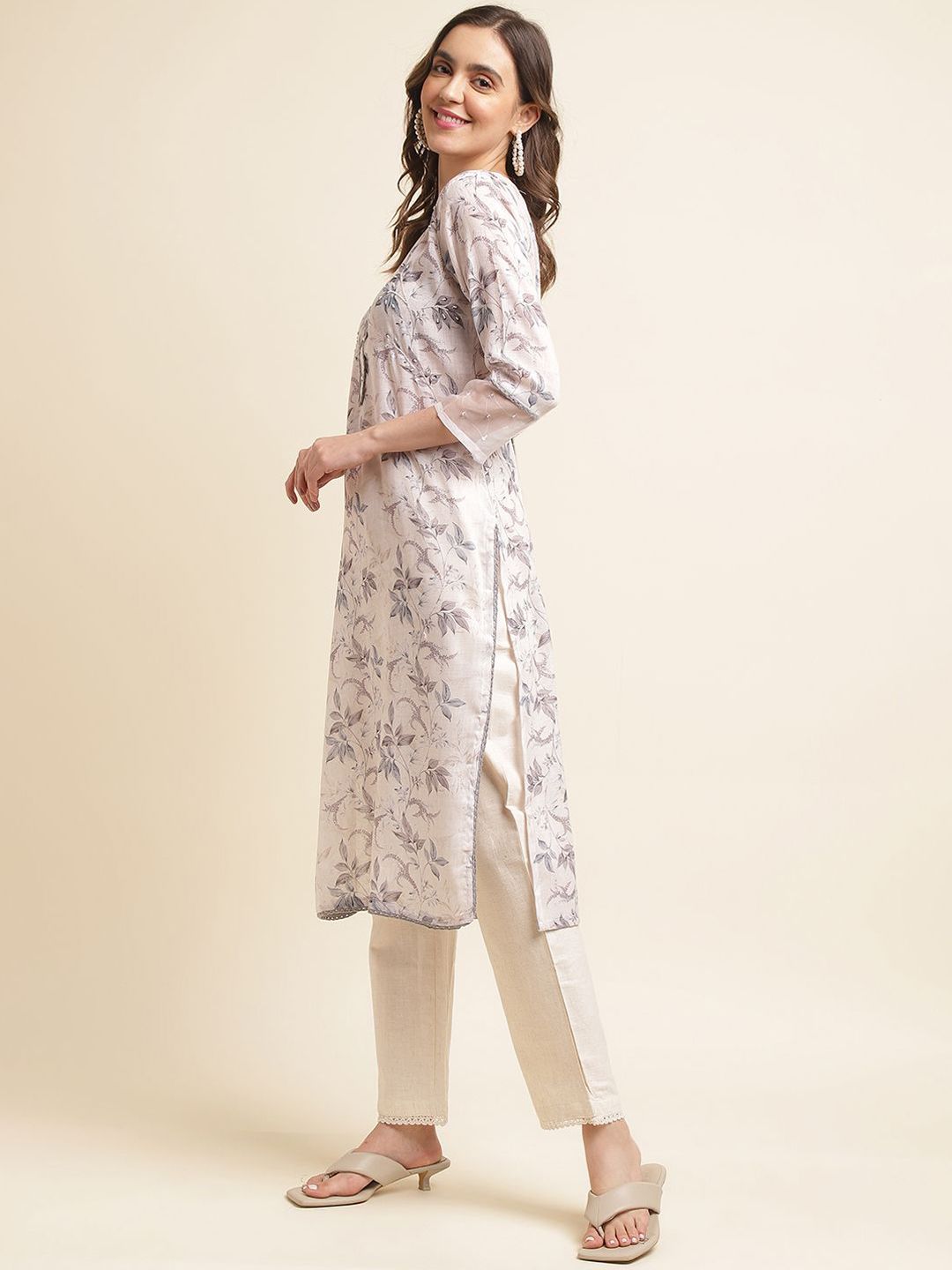 Dhiyona OD Printed Gotta Patti Linen Straight Kurta with Trousers & Dupatta