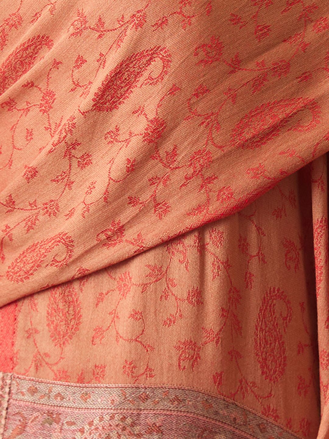 Dhiyona PA Paisley Woven Design Woollen Shawl