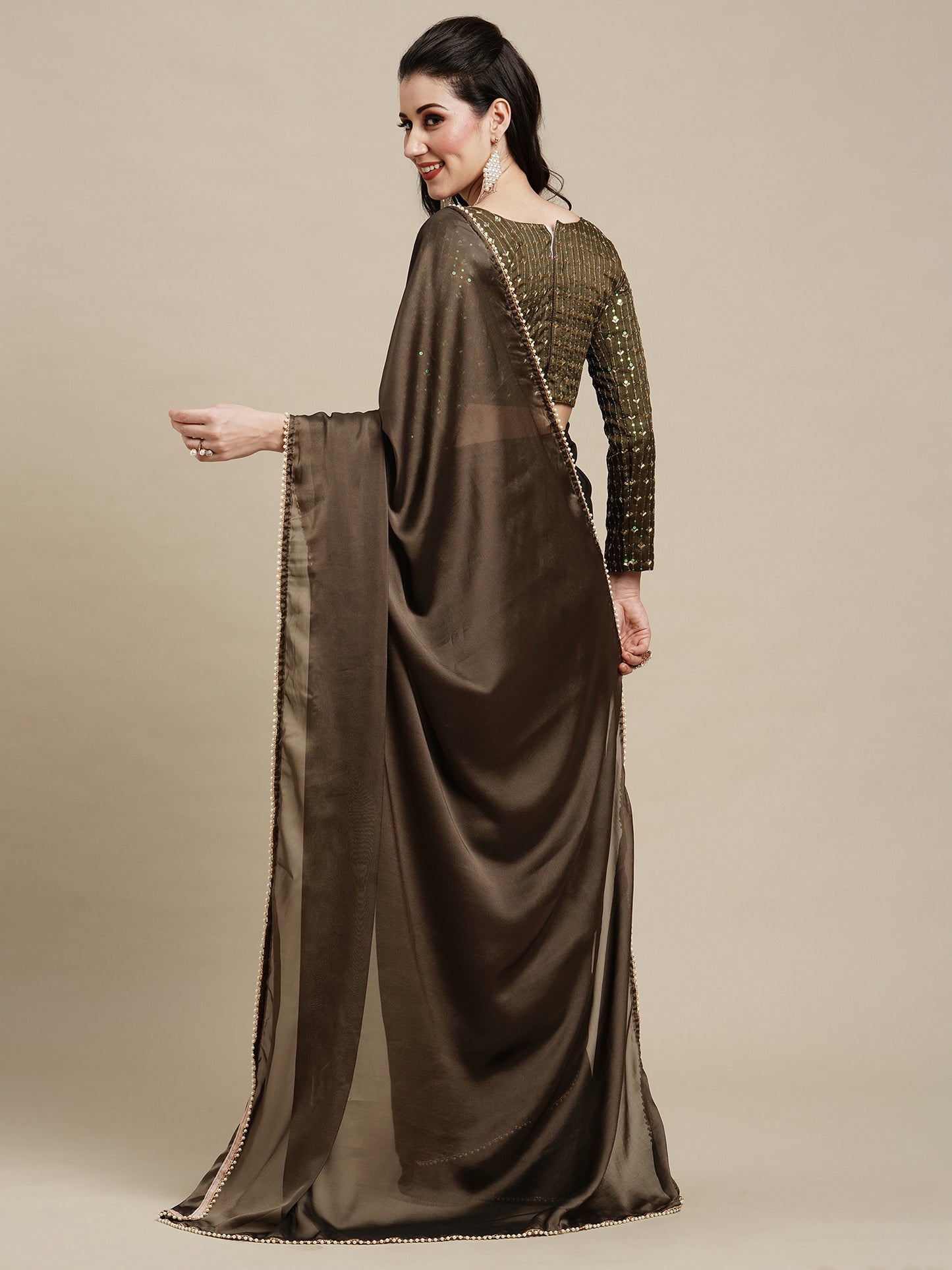 Women's Georgette Olive Solid Designer Saree With Blouse Piece