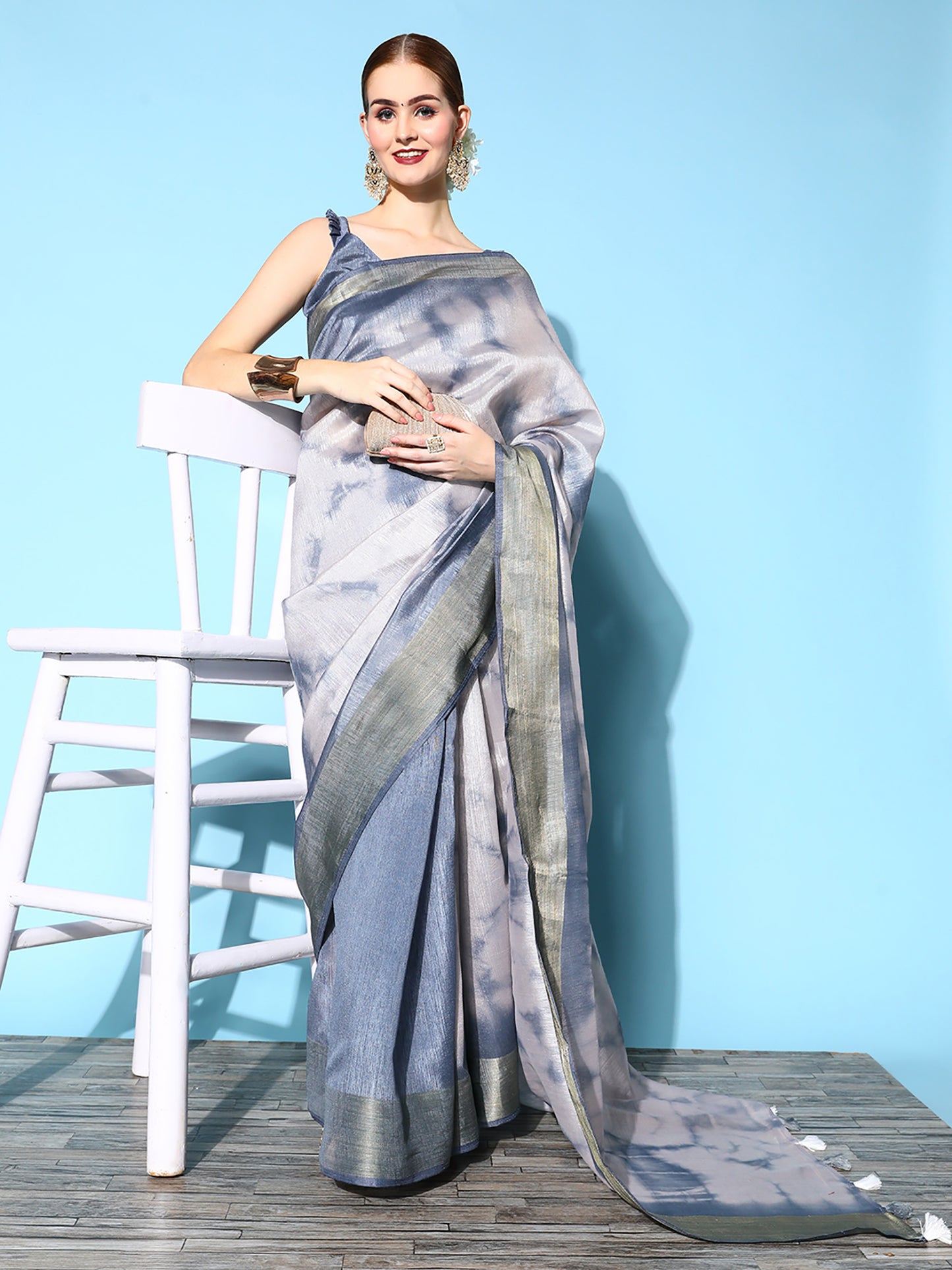 Women's Cotton Silk Grey Printed Celebrity Saree With Blouse Piece