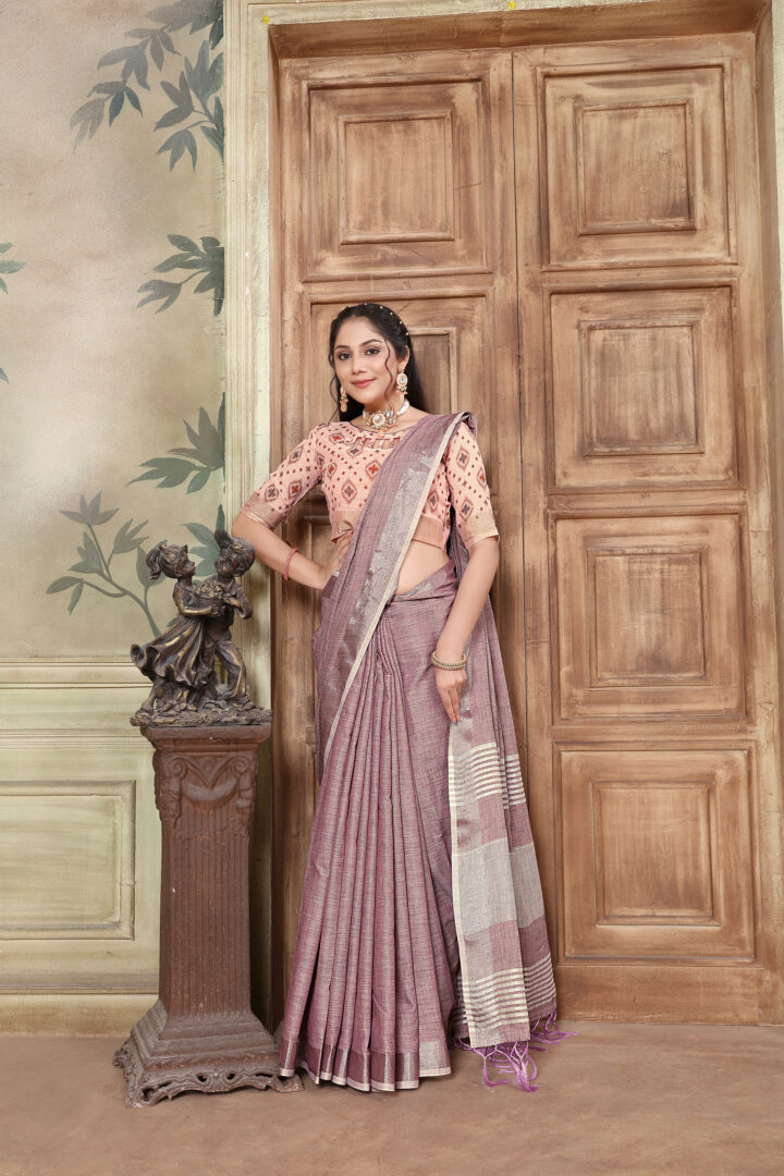 Dhiyona GR Women's Glory Opera Mauve Soft Linen Solid Woven Saree