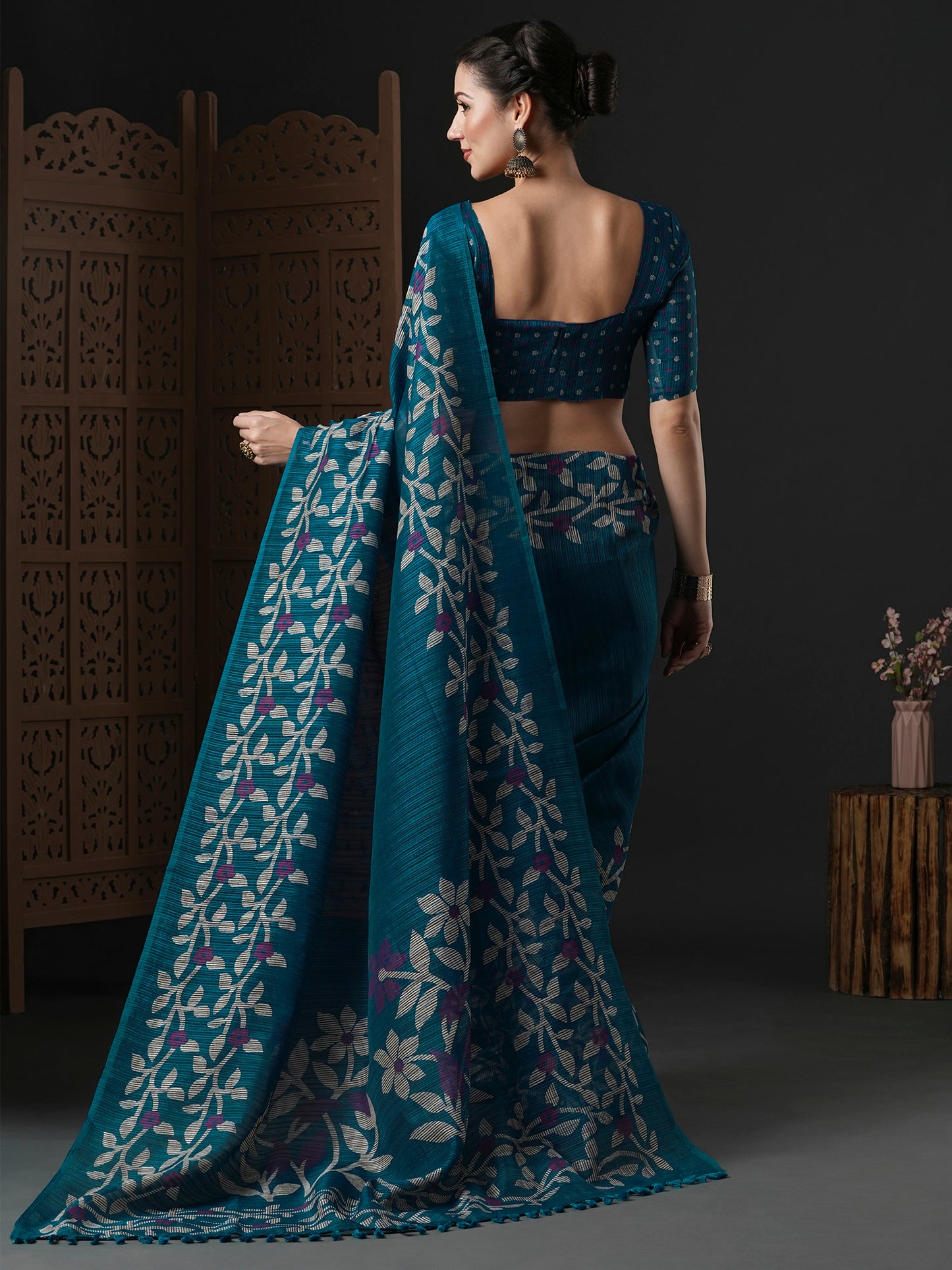 Women's Cotton Slub Teal blue Printed Designer Saree With Blouse Piece