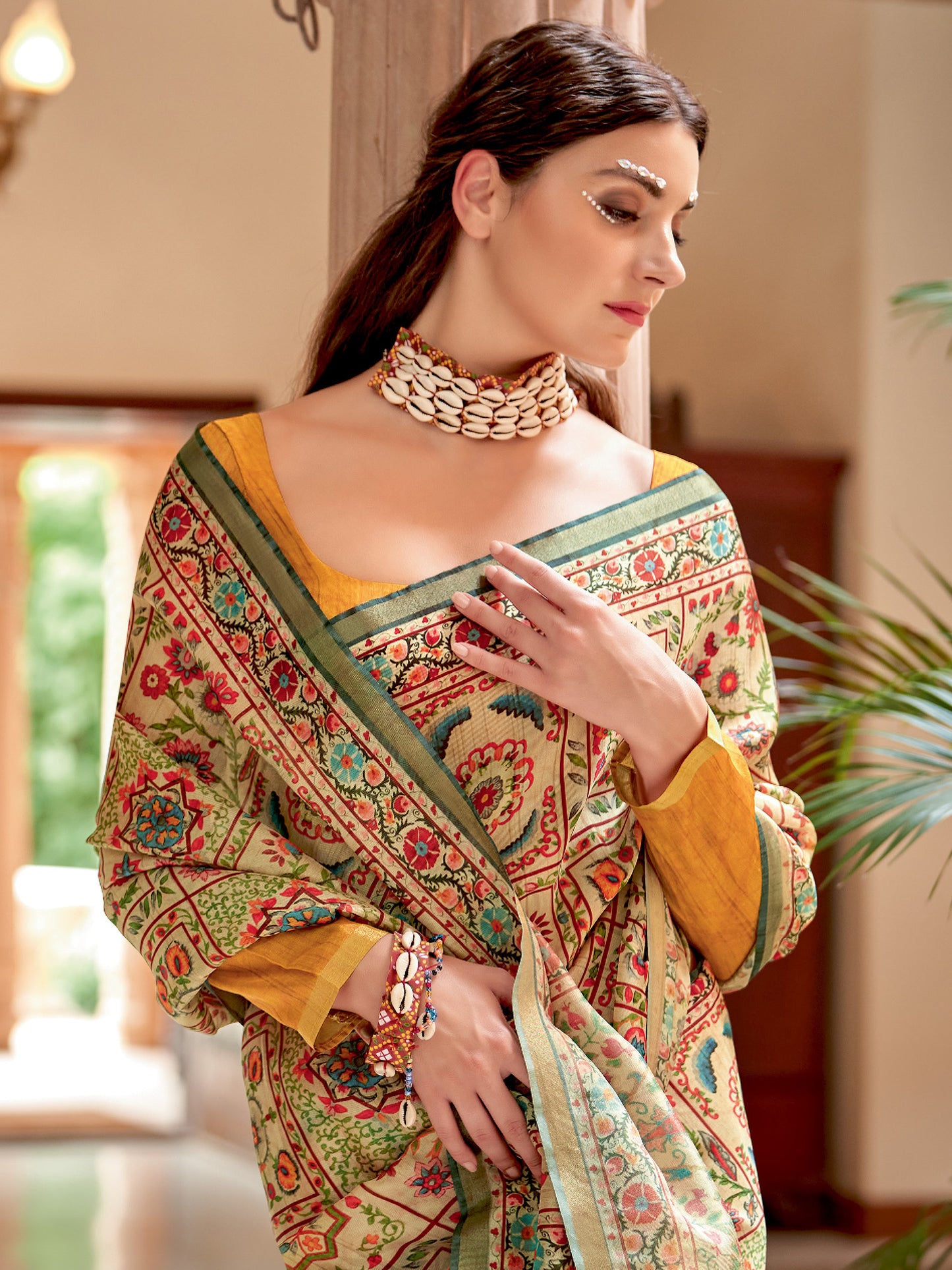 Women's Soft Silk Beige Printed Designer Saree With Blouse Piece