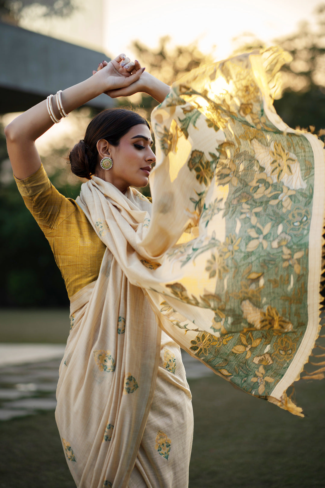 Dhiyona GR Women's Gulshan Ocher Yellow Woven Handloom Soft Modal Silk Saree