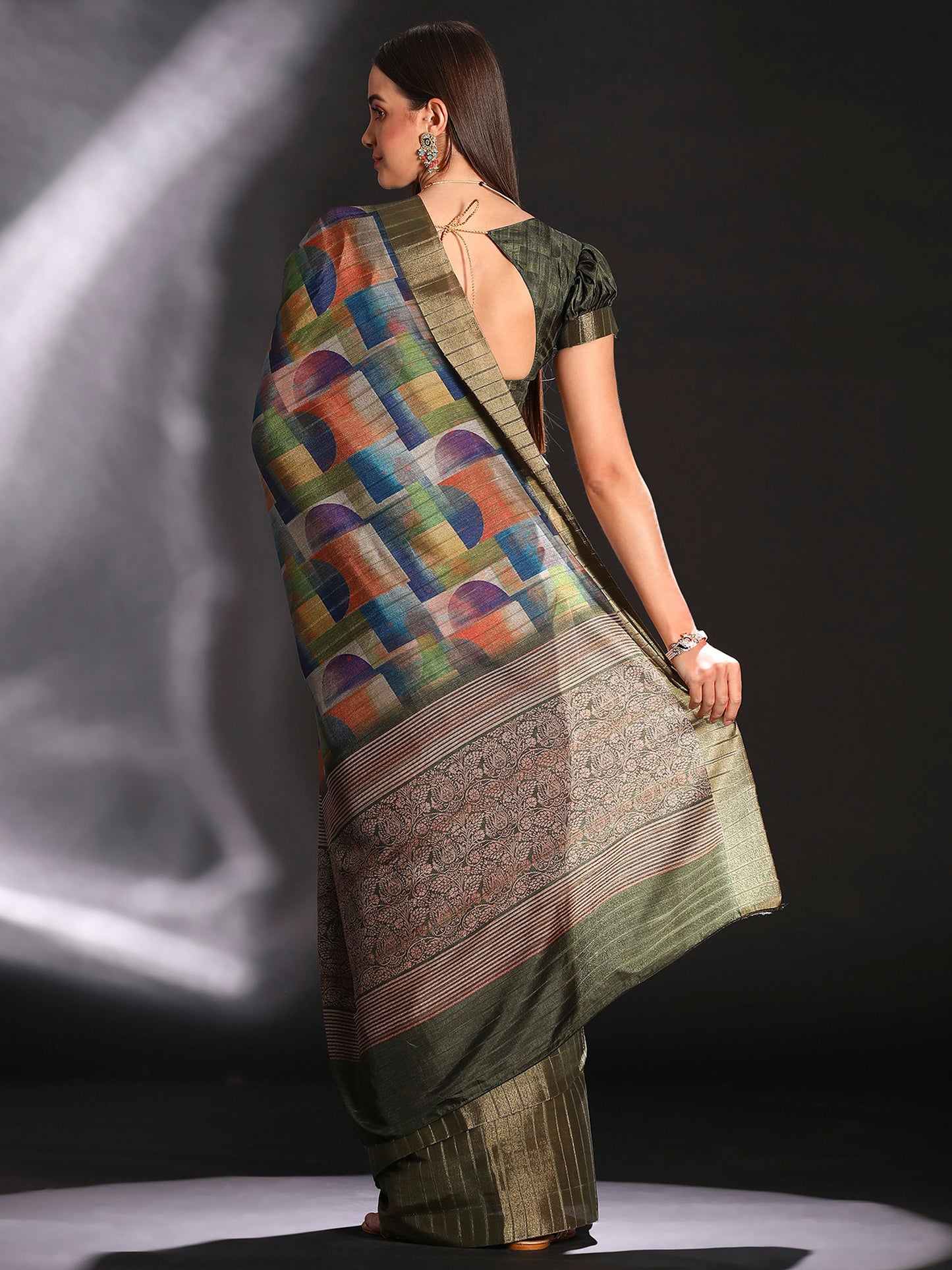 Women's Silk Blend Multicolored Printed Designer Saree With Blouse Piece