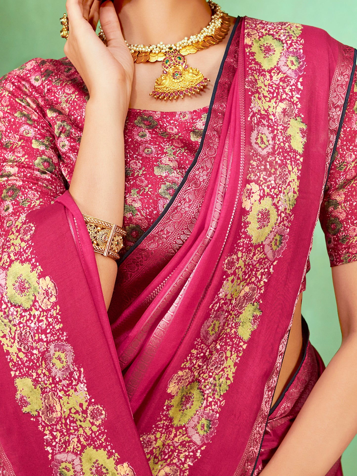 Women's Soft Silk Pink Embellished Designer Saree With Blouse Piece