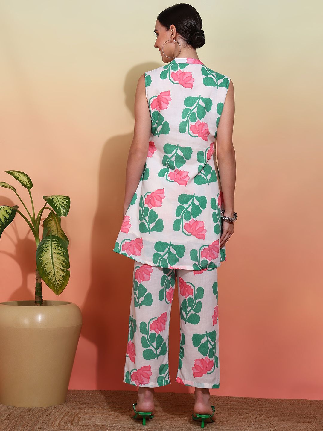 Dhiyona SN Women's Printed Pure Cotton Kurti With Trousers
