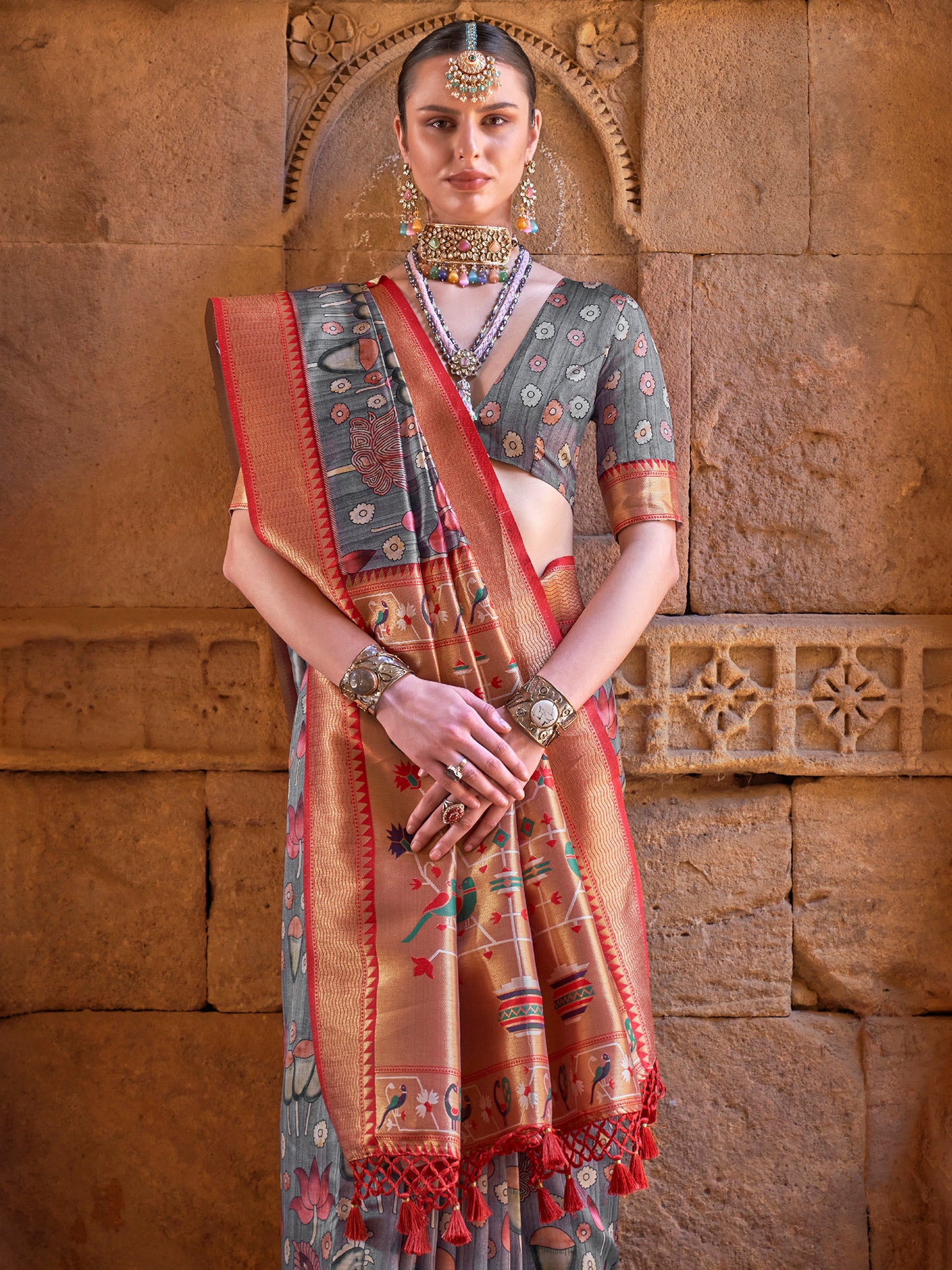 Women's Silk Blend Grey Woven Design Designer Saree With Blouse Piece
