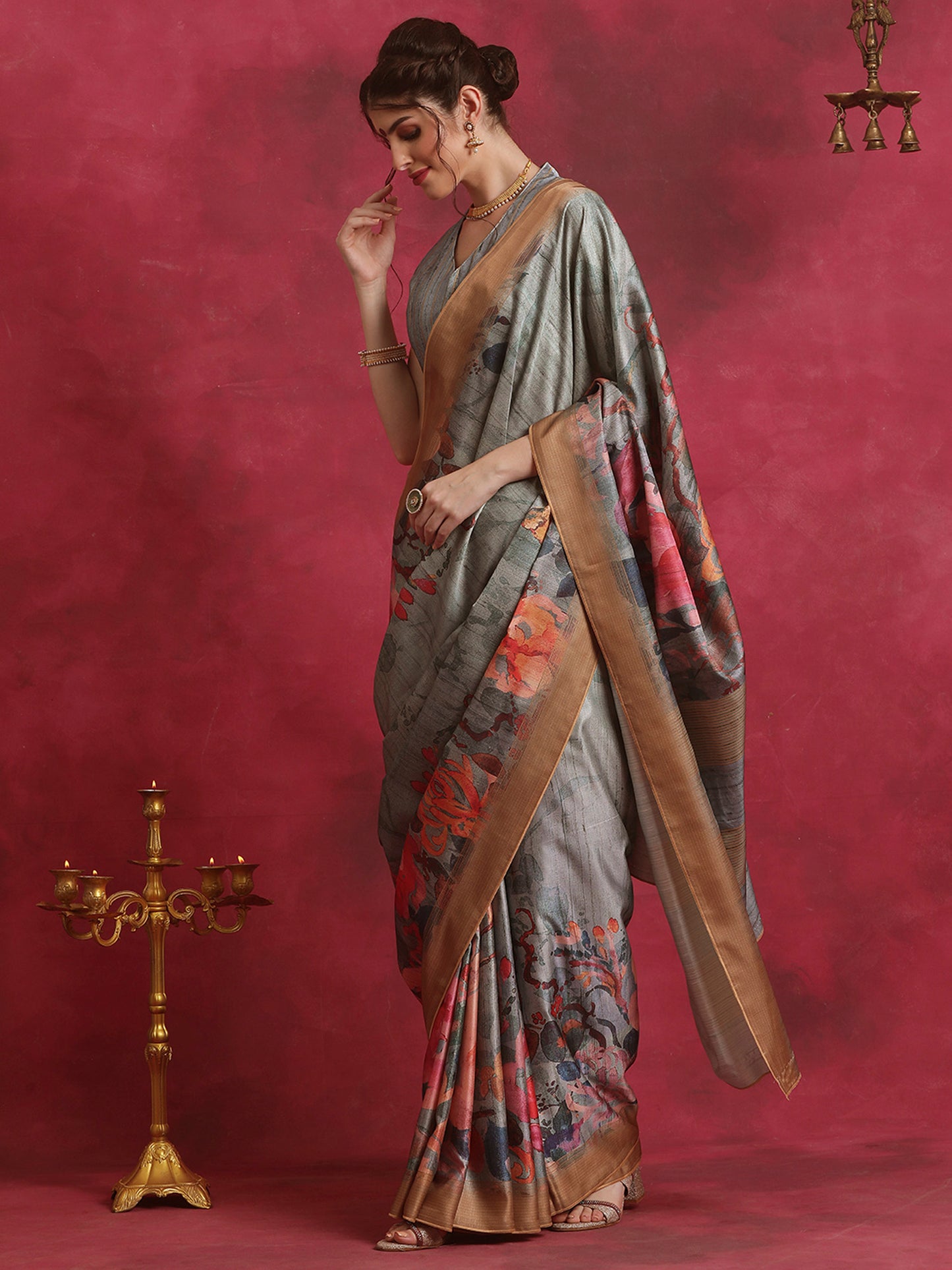 Women's Cotton Blend Grey Printed Designer Saree With Blouse Piece