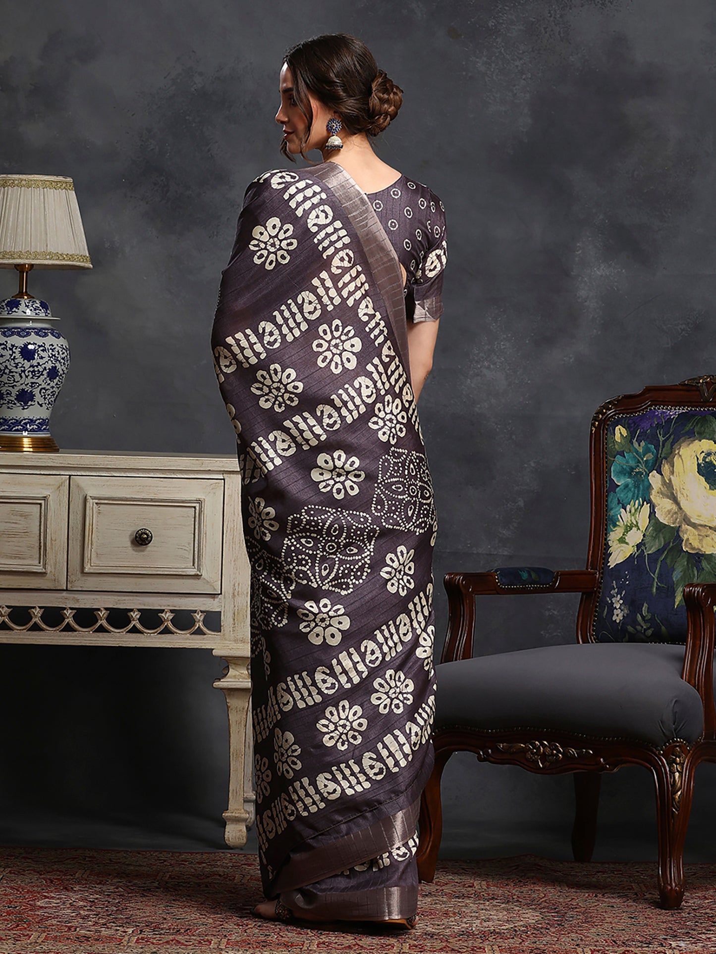 Women's Silk Blend Violet Printed Designer Saree With Blouse Piece
