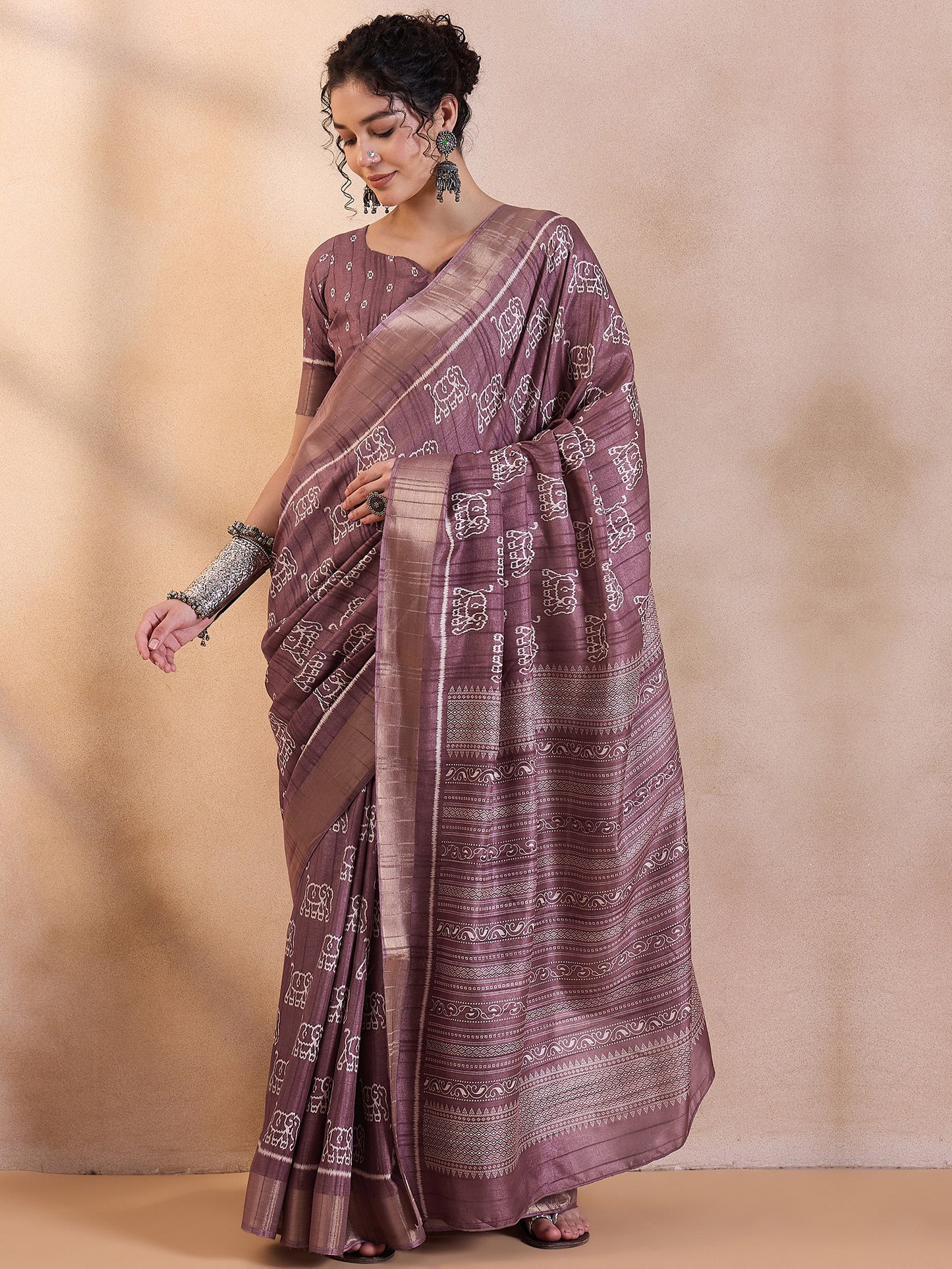 Women's Silk Blend Mauve Printed Designer Saree With Blouse Piece