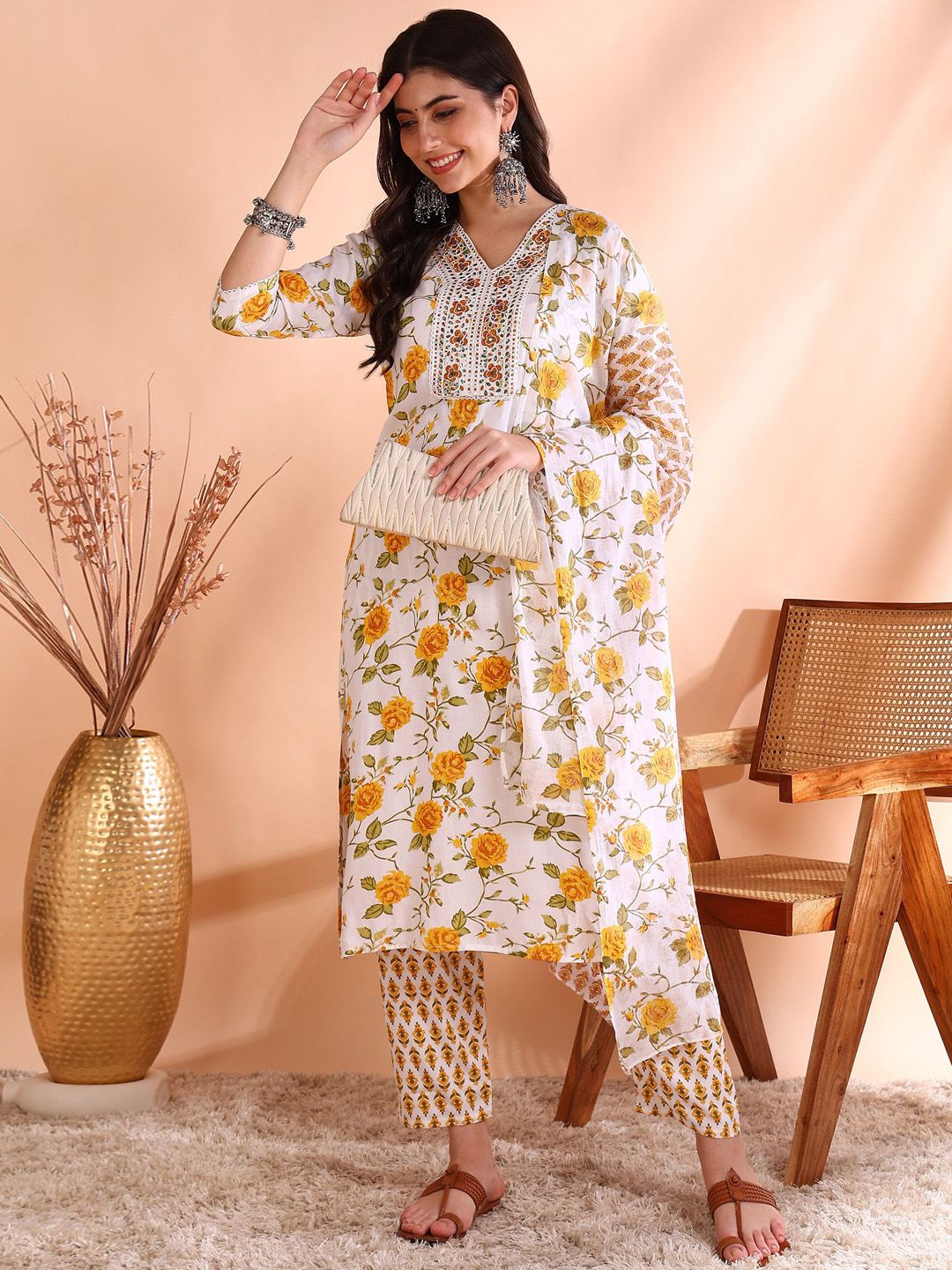 Dhiyona OD Floral Printed Sequinned Pure Cotton Kurta With Trouser & Dupatta