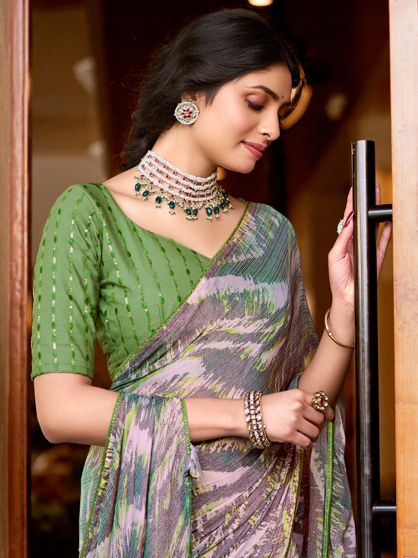Women's Chiffon Mauve Printed Designer Saree With Blouse Piece