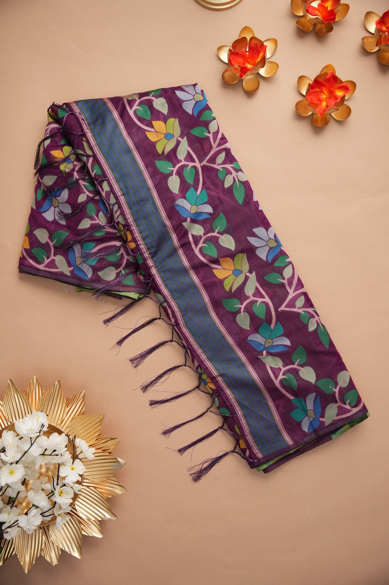 Dhiyona GR Women's Karvaah Magenta Cotton Jamdani Saree