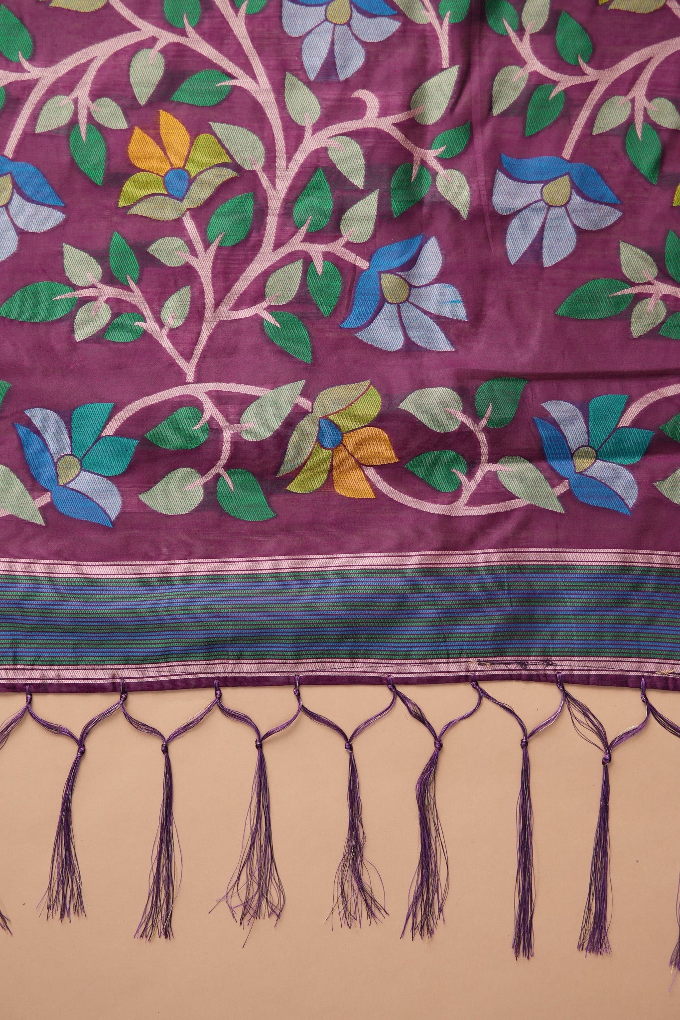 Dhiyona GR Women's Karvaah Magenta Cotton Jamdani Saree