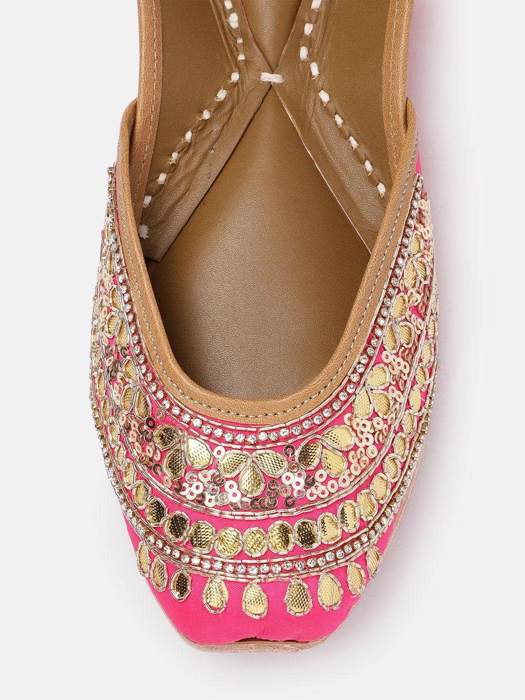 Dhiyona HOP Women Ethnic Embellished Mojaris