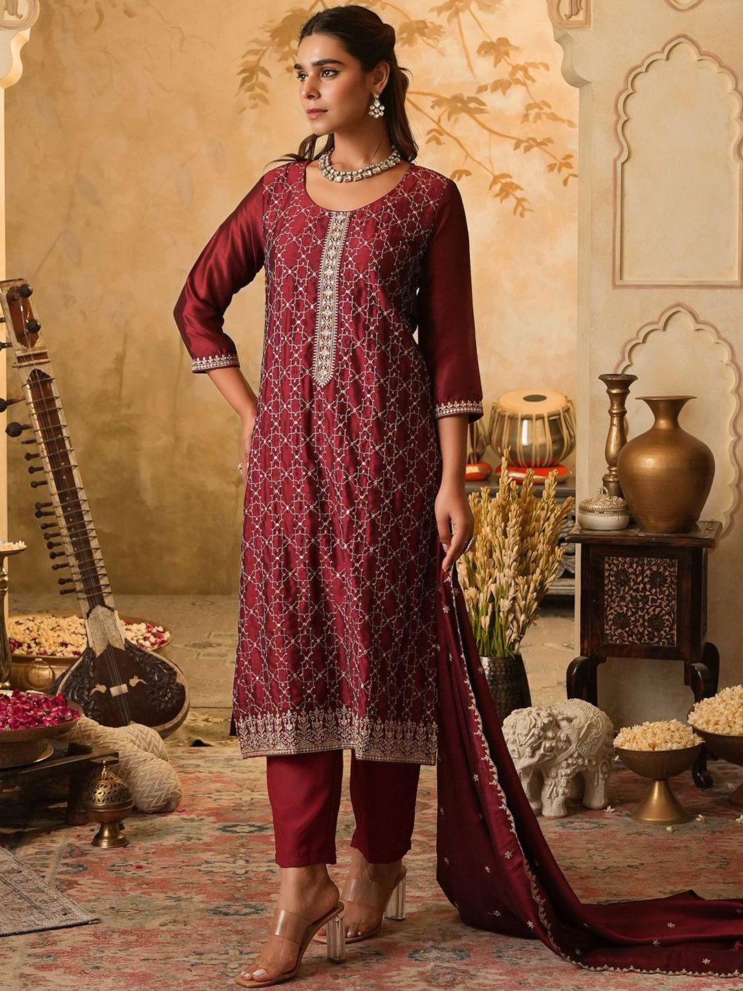 Dhiyona IE Women's Floral Embroidered Round Neck Zari Straight Kurta & Trousers With Dupatta