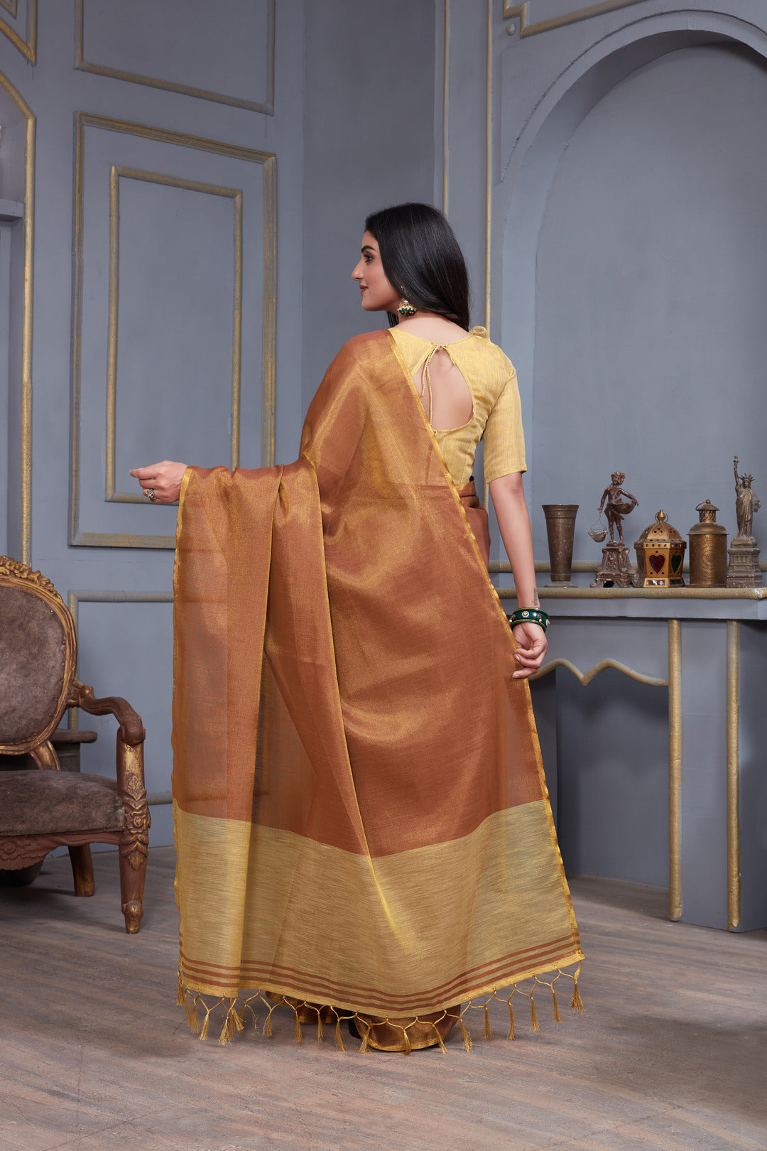 Dhiyona GR Women's Jheel Dusty Mauve & Gold Zari Woven Design Linen Jacquard Saree
