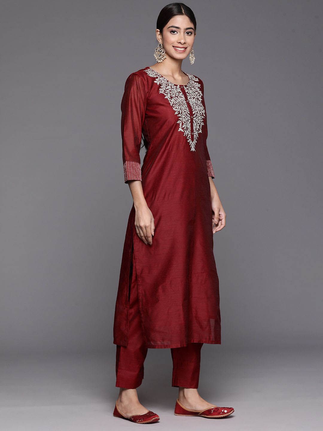 Dhiyona VA Women'sFloral Yoke Design Chanderi Silk Straight Kurta & Trousers With Dupatta