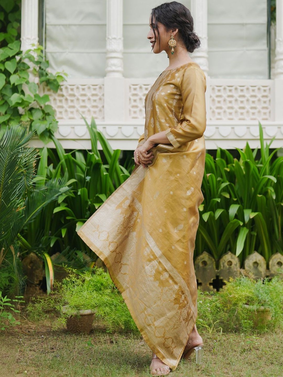 Women Ethnic Motifs Regular Kurta with Trousers & With Dupatta