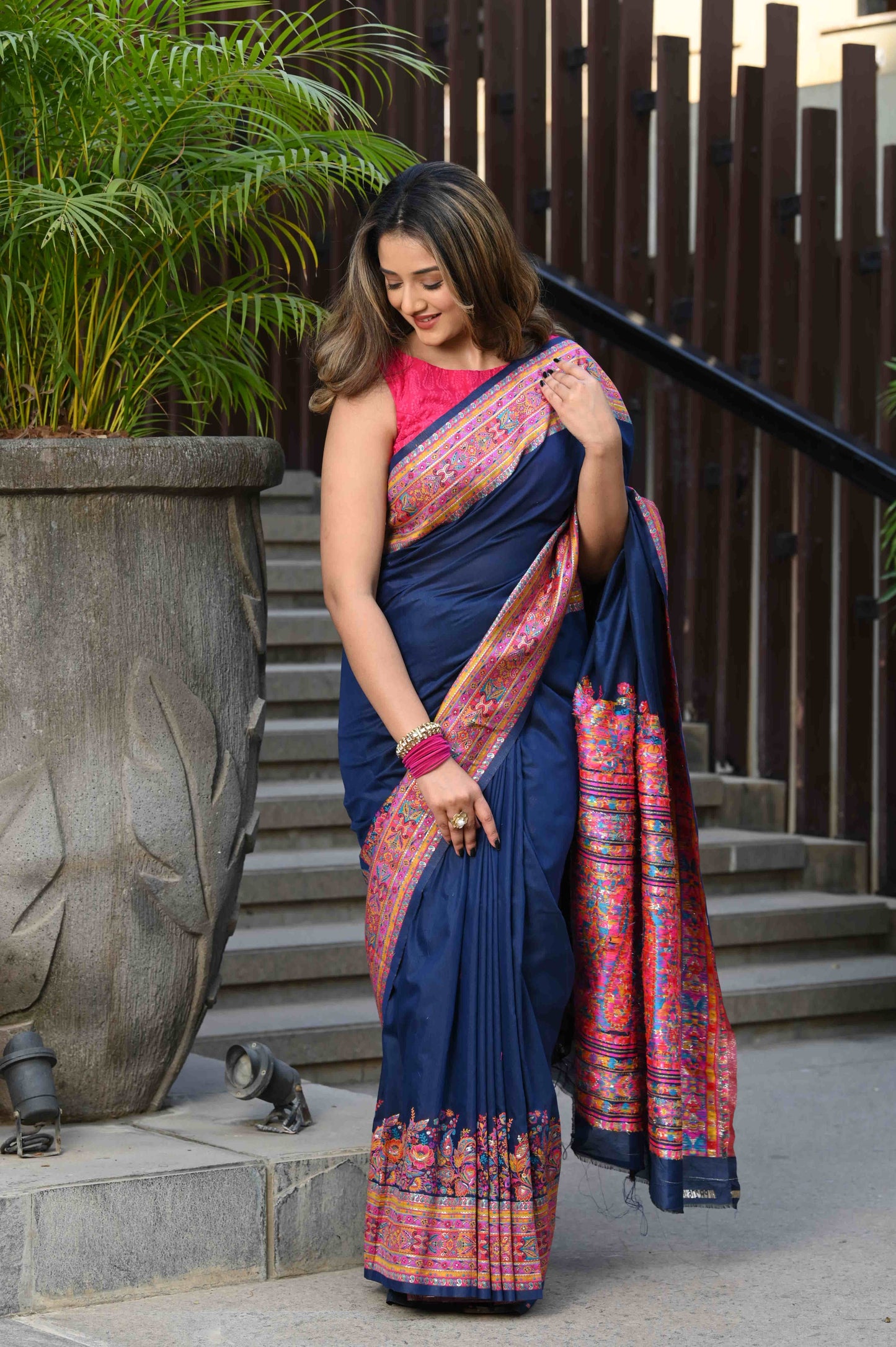 Dhiyona GR Women's Jodha Navy Blue Jamewar Kashmiri Soft Modal Silk Saree