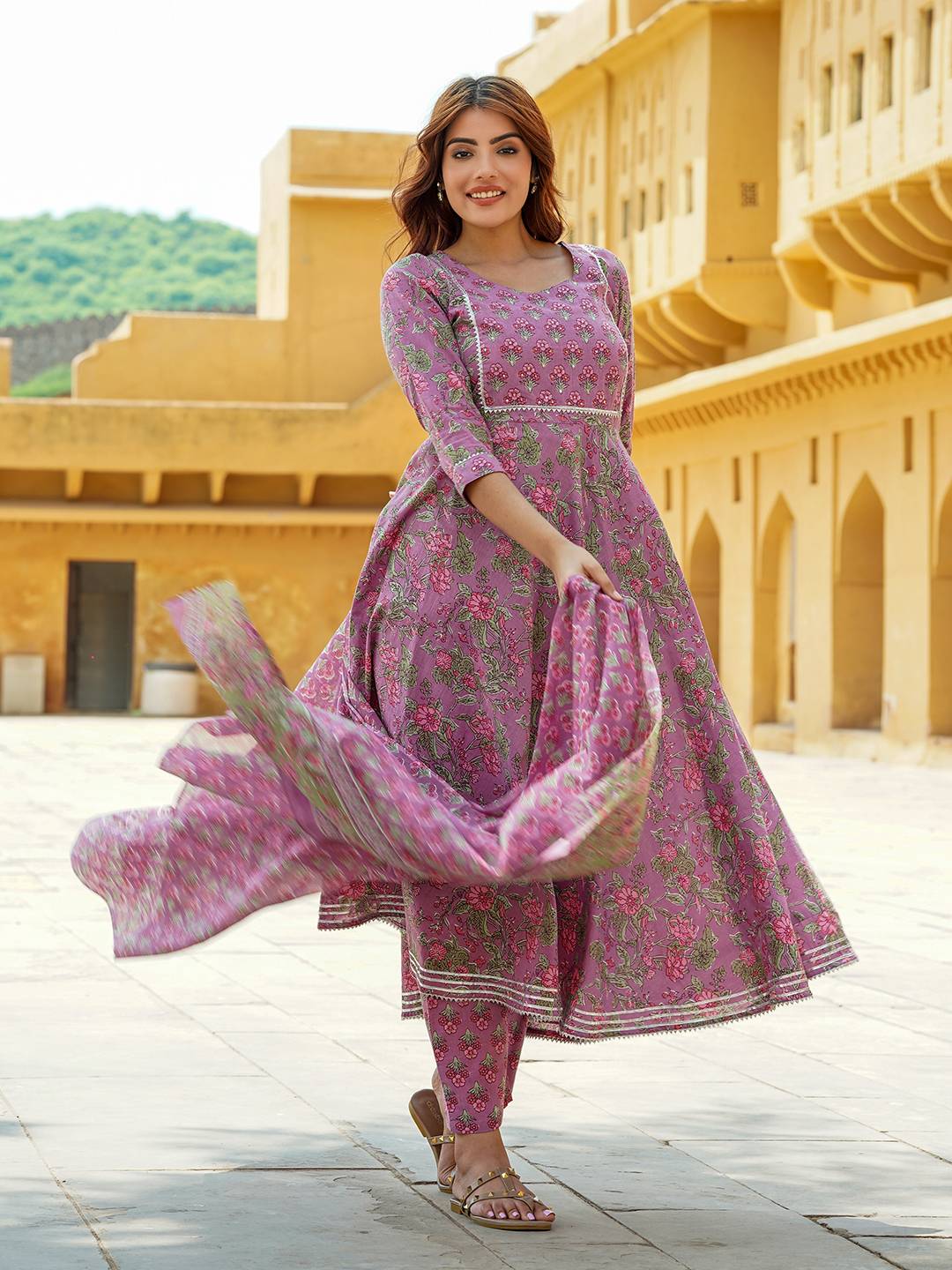 Women Mauve Gotta Patti Anarkali Kurta Pant Dupatta Set