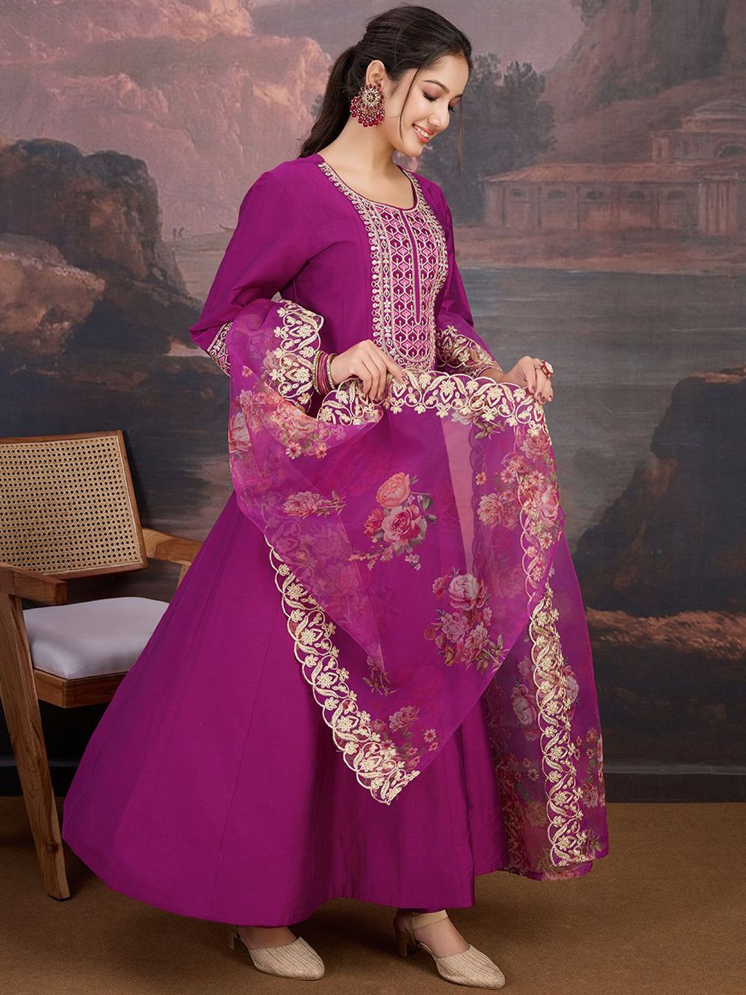 Dhiyona PD Women Floral Yoke Design Anarkali Kurta & Trousers With Dupatta