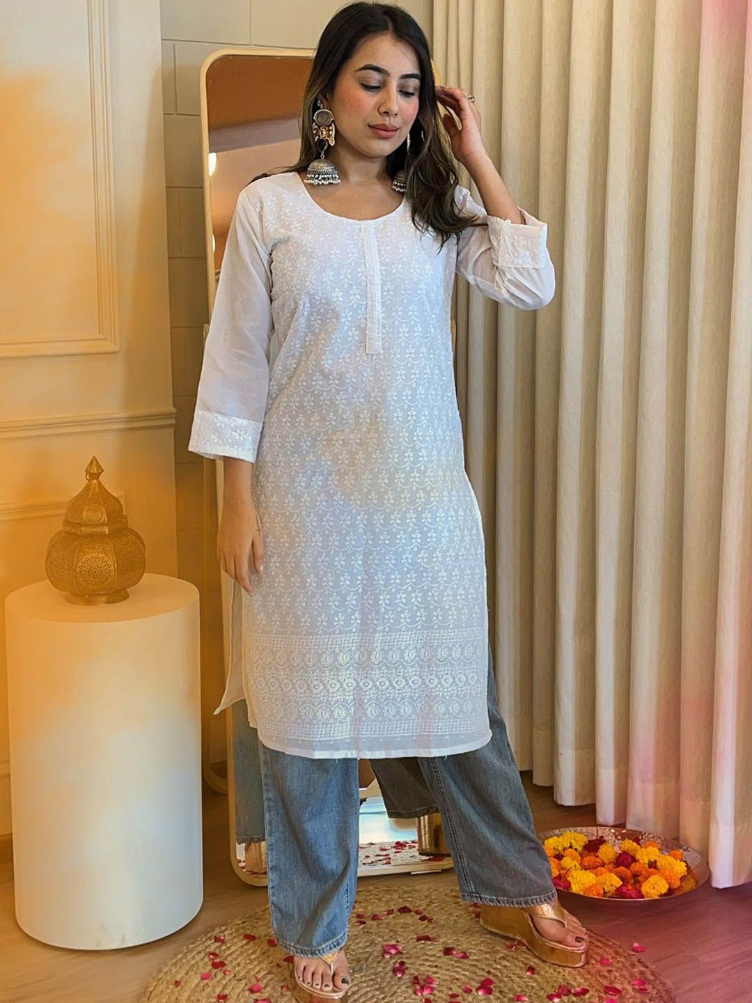 Dhiyona IE Women Ethnic Motifs Embroidered Thread Work Kurta