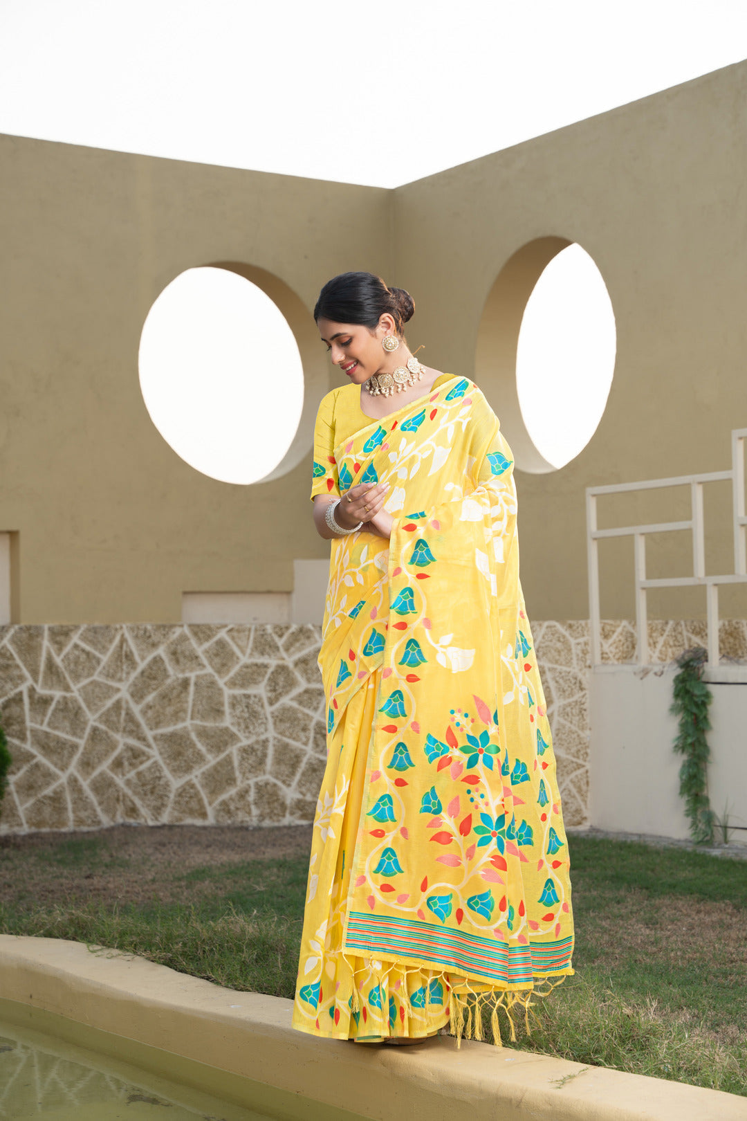 Dhiyona GR Women's Kaashi Yellow Cotton Jamdani Saree