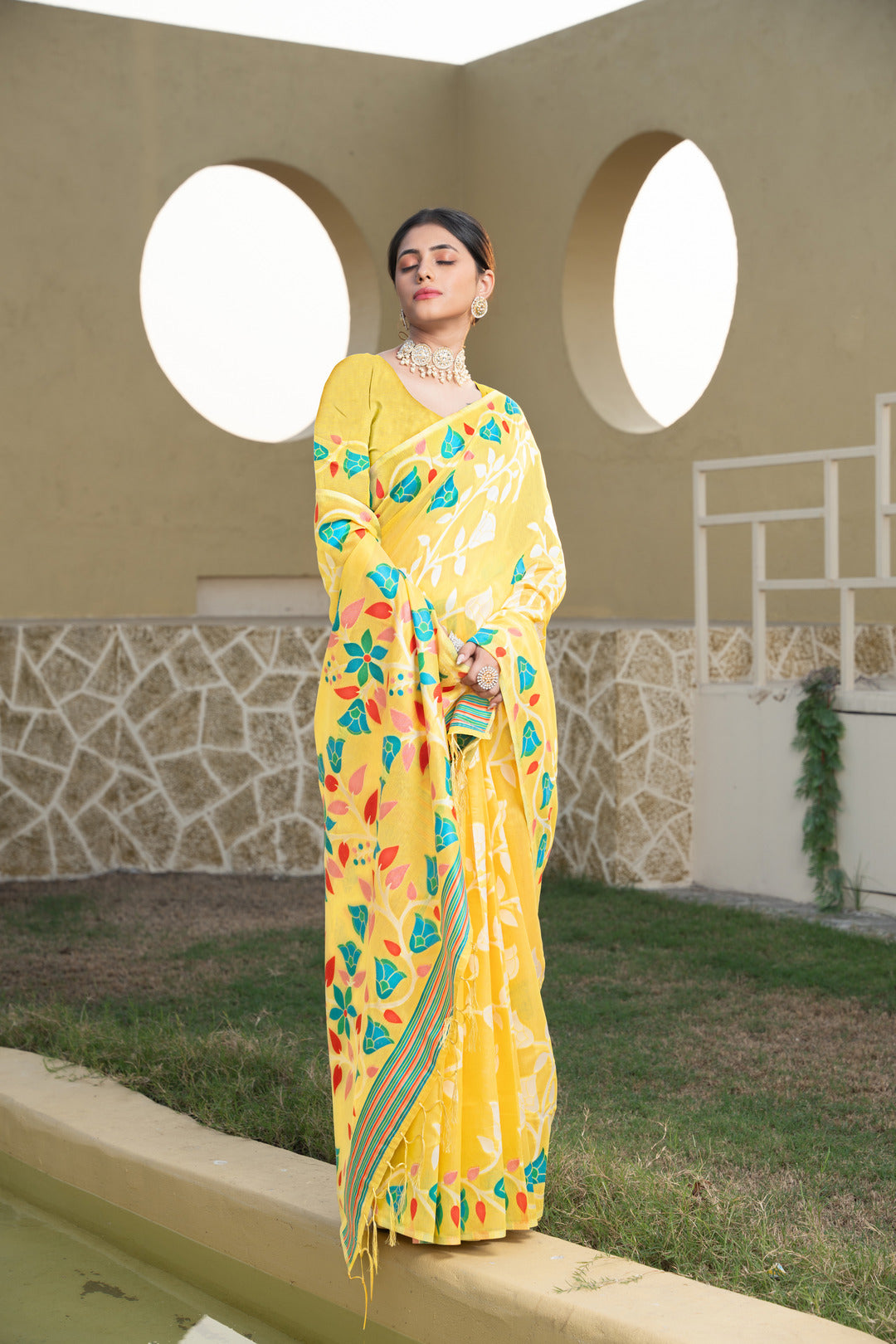 Dhiyona GR Women's Kaashi Yellow Cotton Jamdani Saree