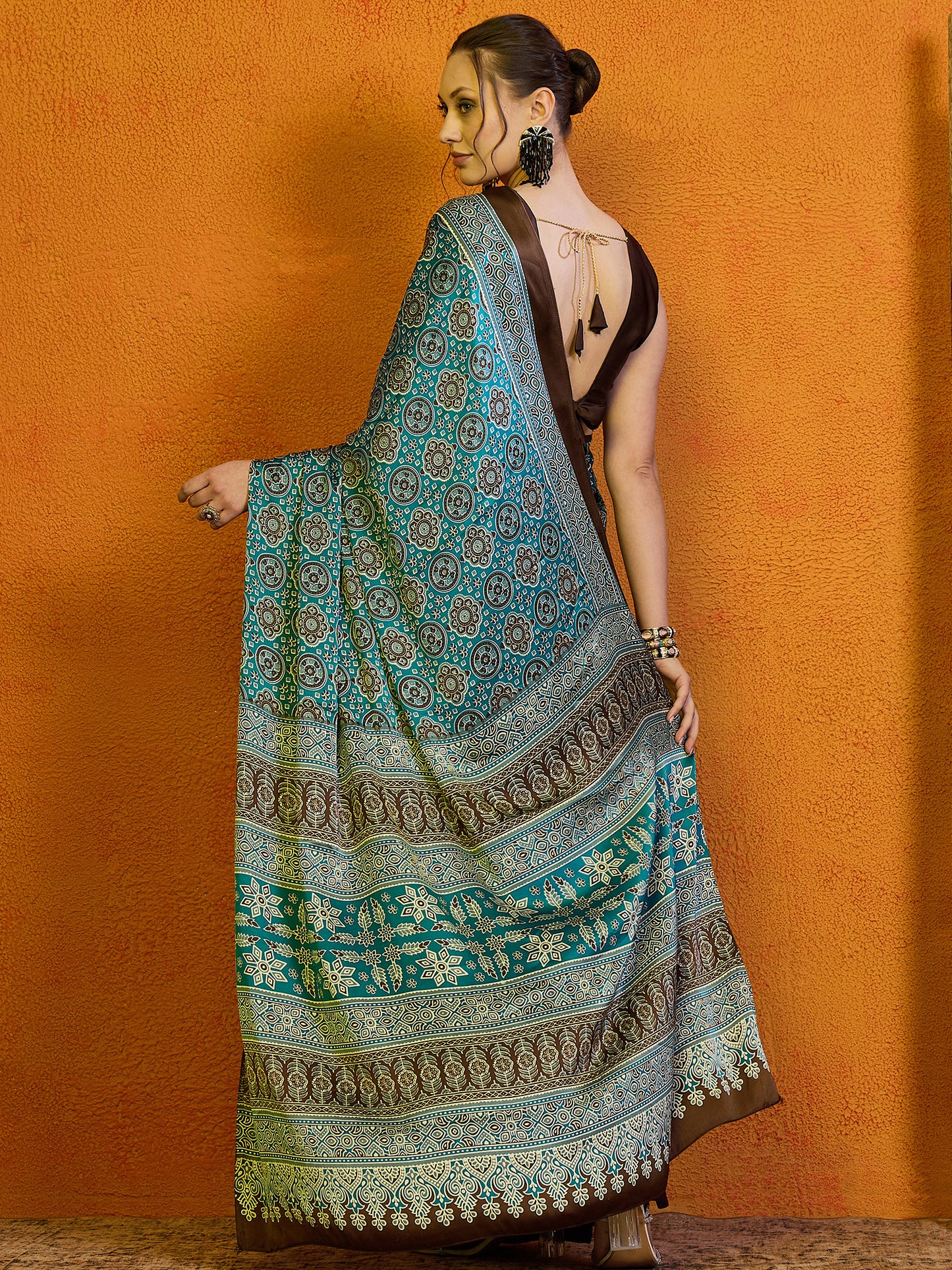 Women's Satin Blue Printed Designer Saree With Blouse Piece