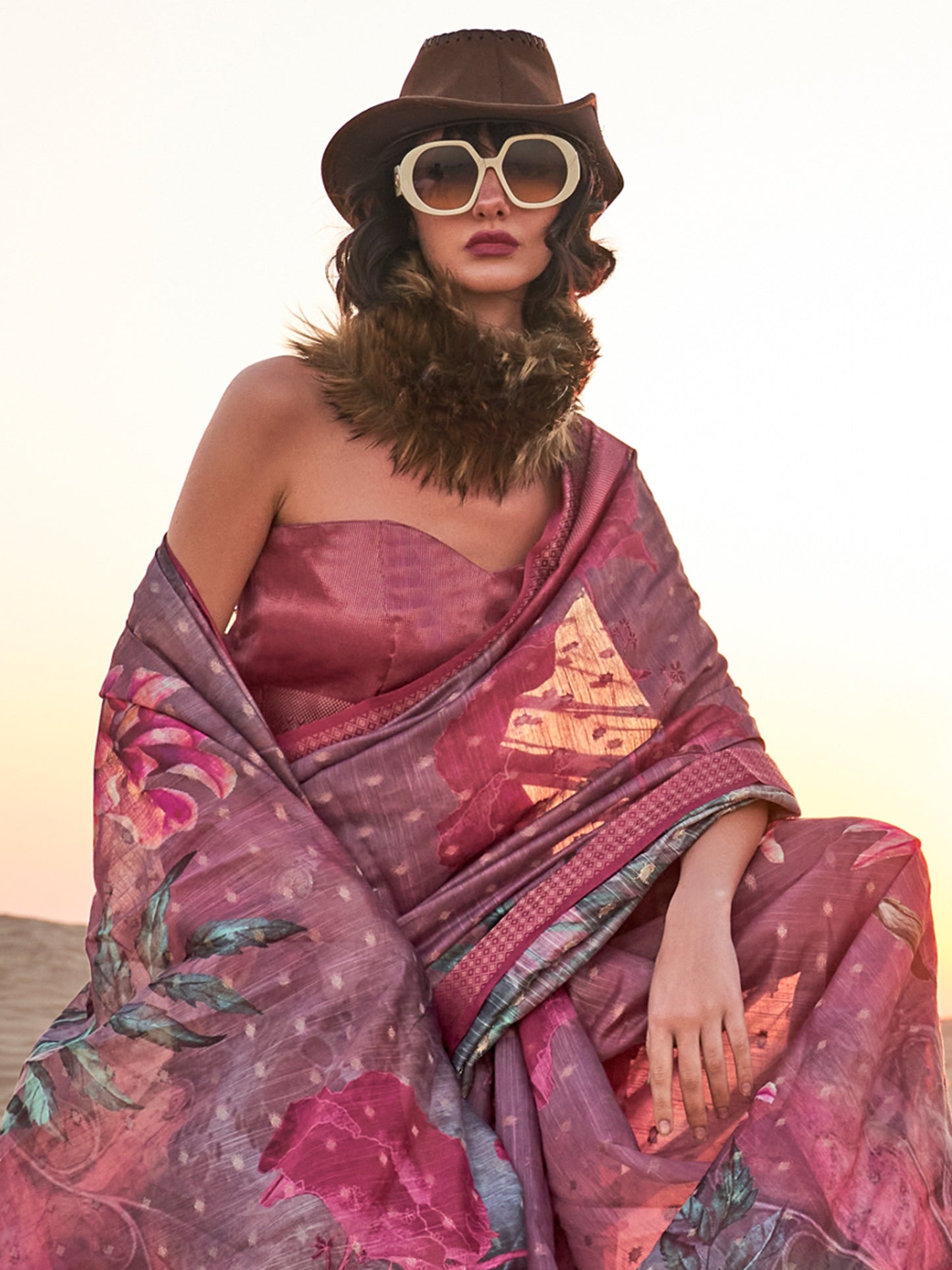 Women's Linen Burgundy Printed Designer Saree With Blouse Piece