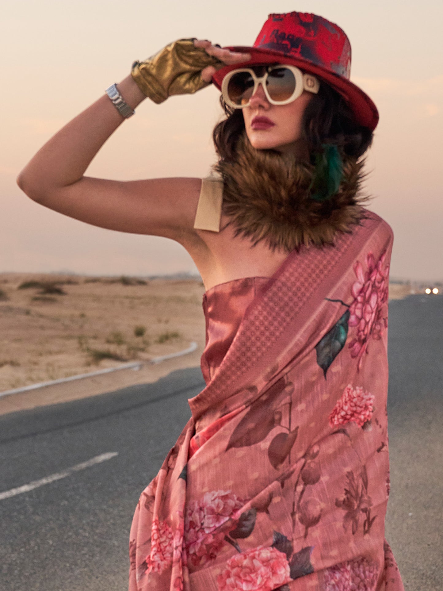 Women's Linen Brown Printed Designer Saree With Blouse Piece