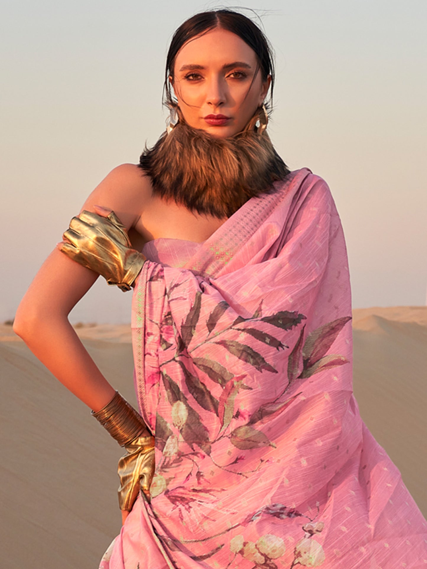 Women's Linen Pink Printed Designer Saree With Blouse Piece