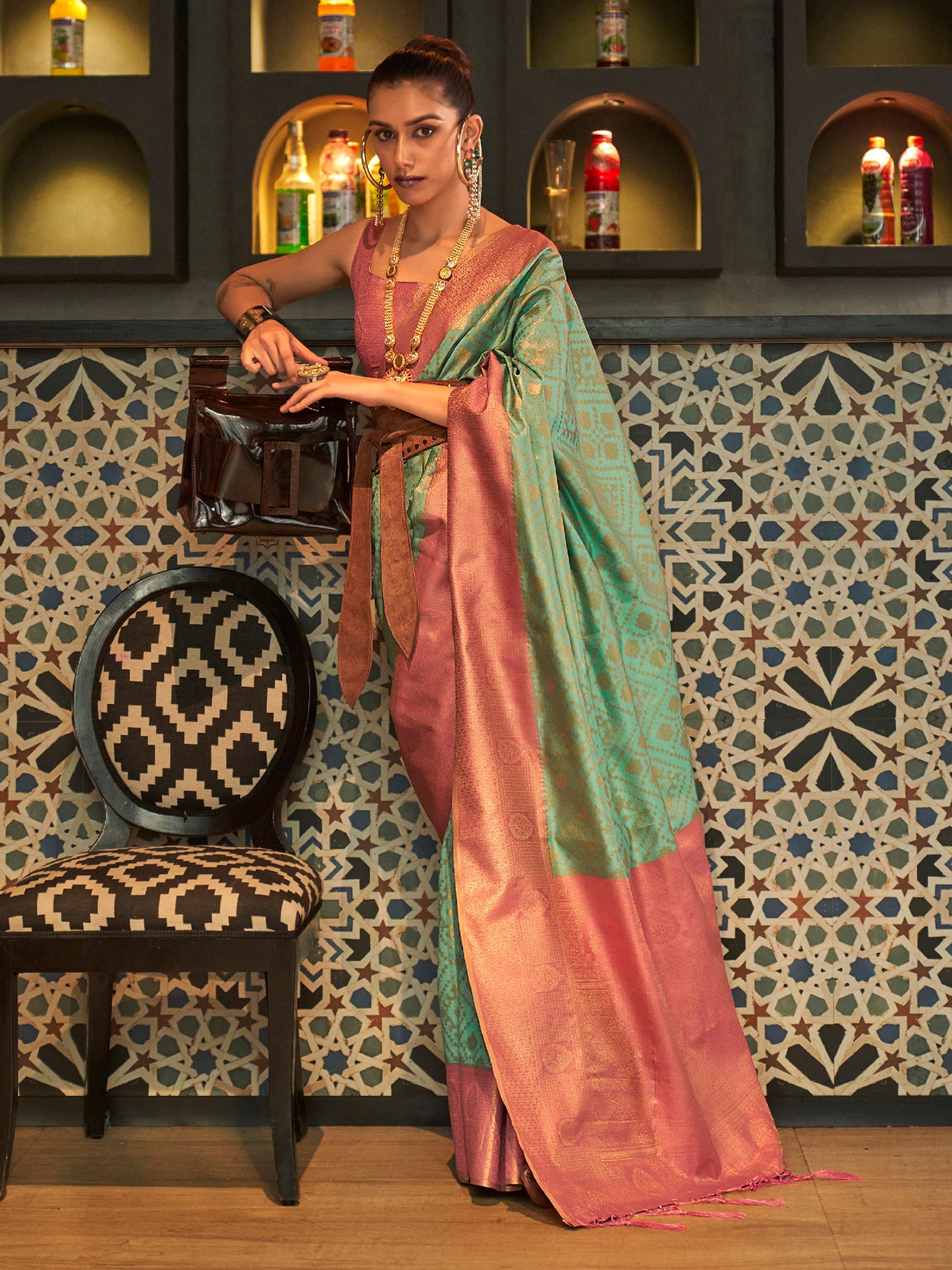 Women's Silk Blend Sea Green Woven Design Handloom Saree With Blouse Piece