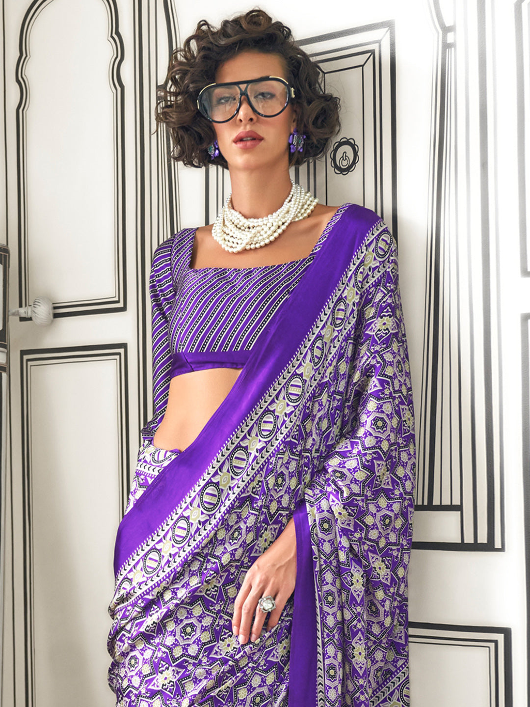 Women's Crepe Purple Printed Designer Saree With Blouse Piece