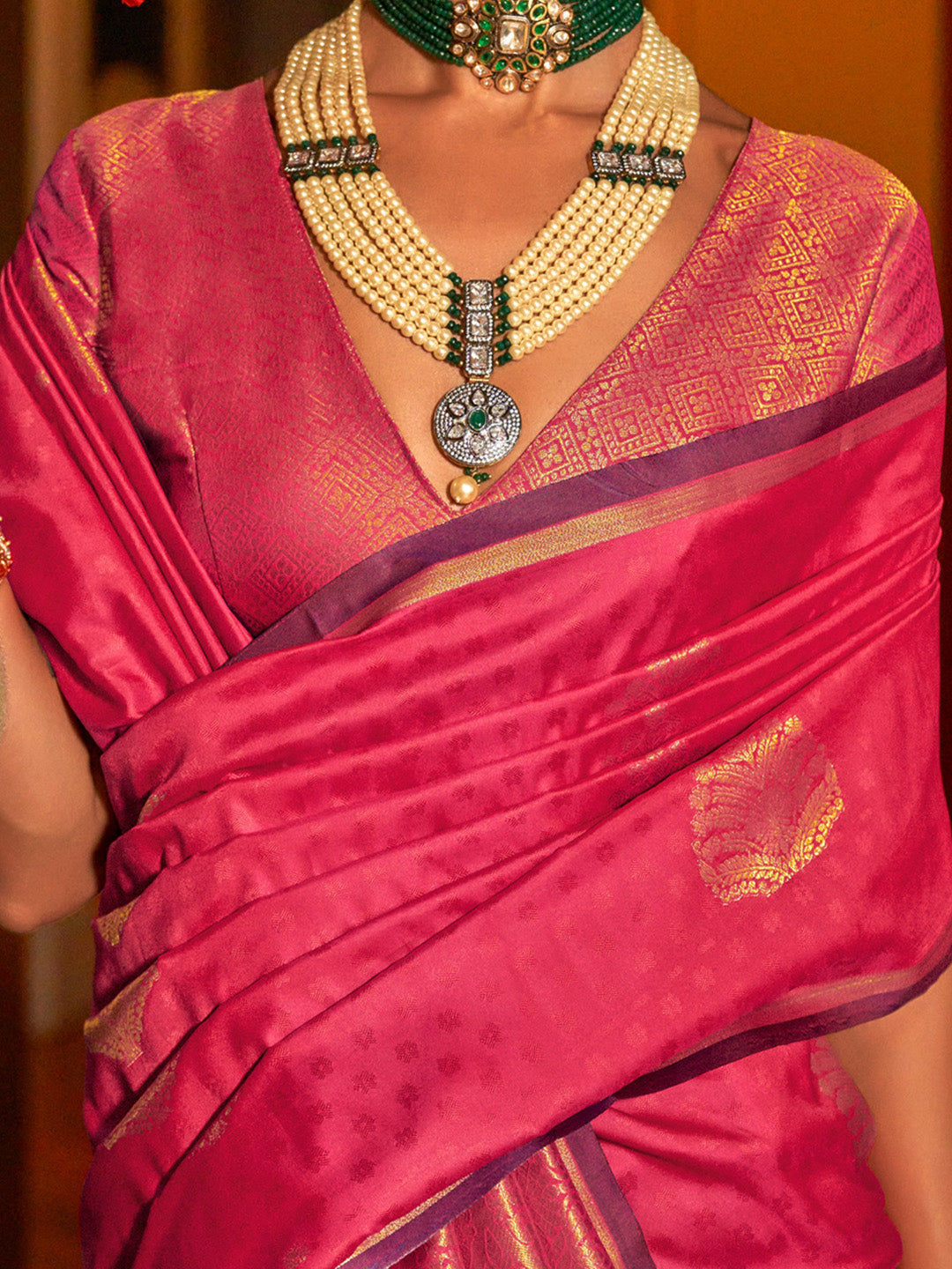 Women's Silk Blend Pink Woven Design Designer Saree With Blouse Piece