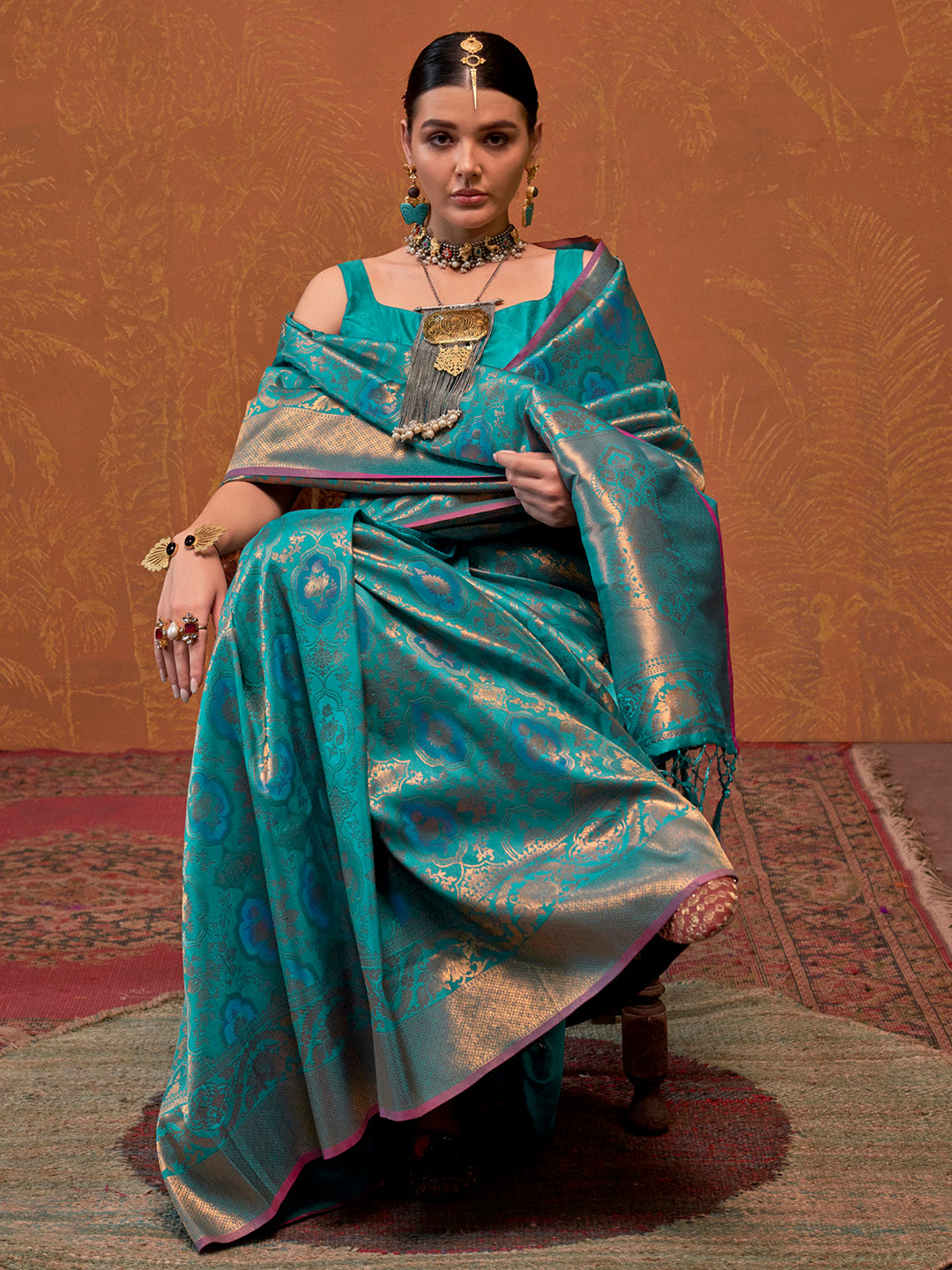 Women's Silk Blend Teal blue Woven Design Designer Saree With Blouse Piece