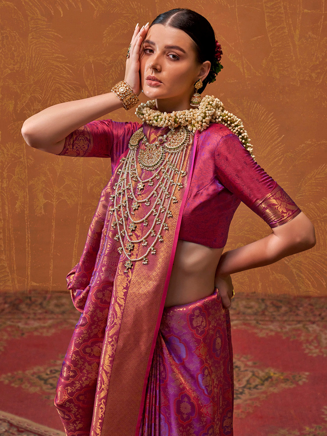 Women's Silk Blend Magenta Woven Design Designer Saree With Blouse Piece