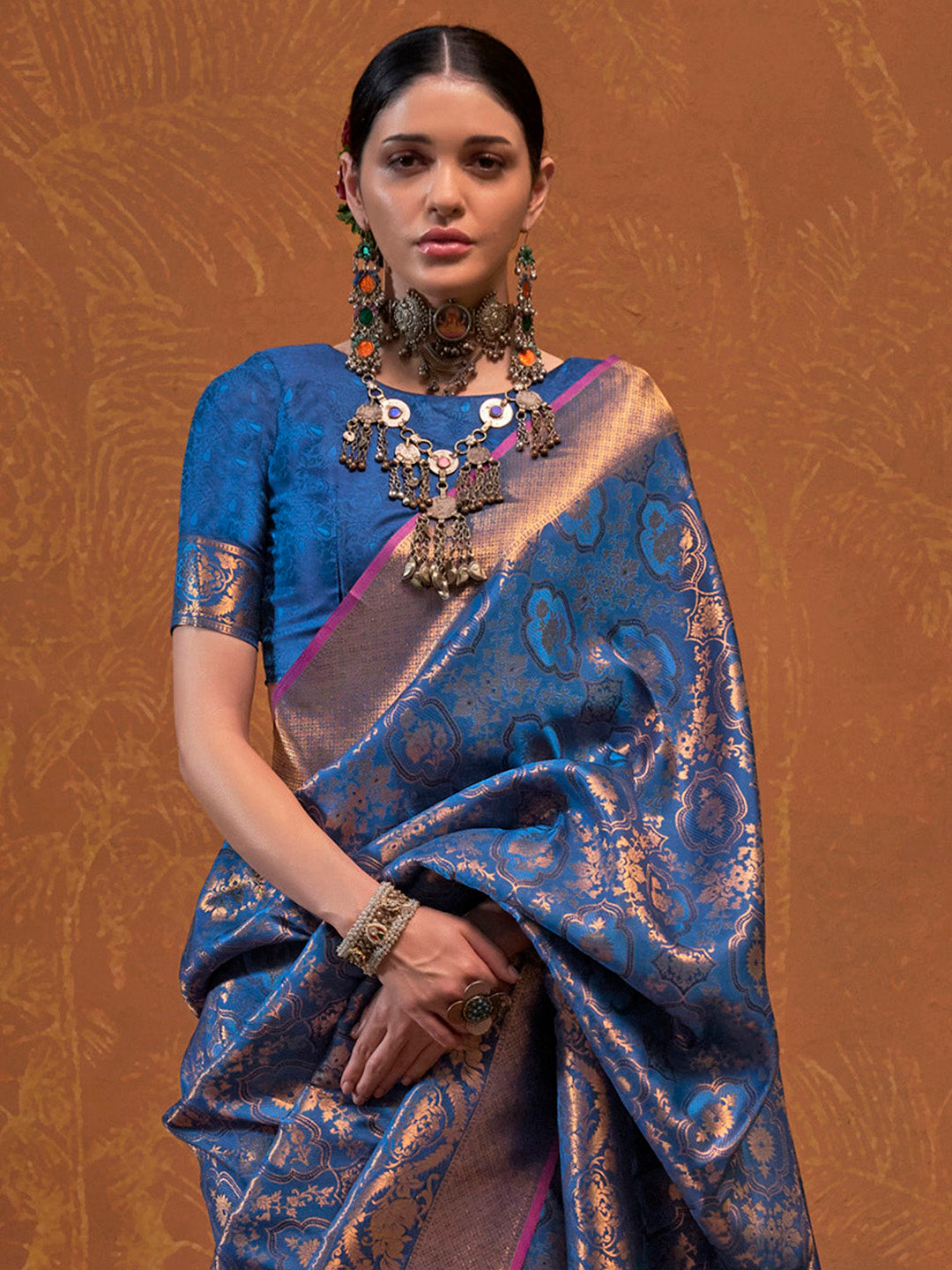 Women's Silk Blend Navy Blue Woven Design Designer Saree With Blouse Piece